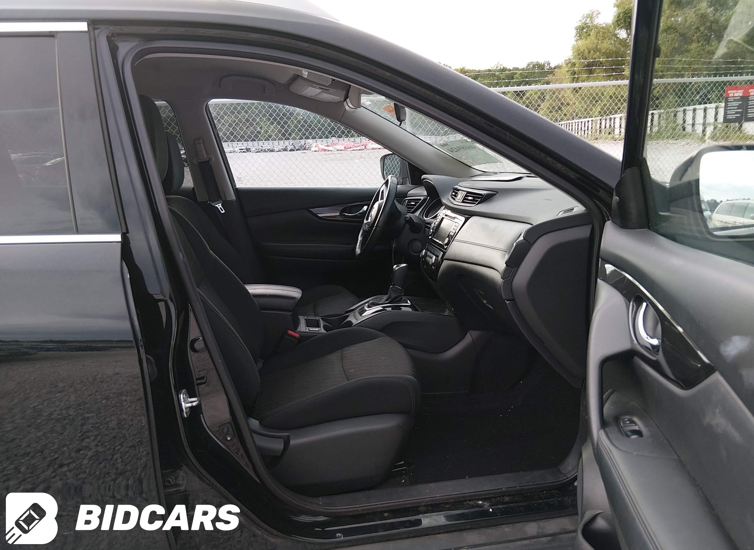 2018 Nissan Rogue, SV