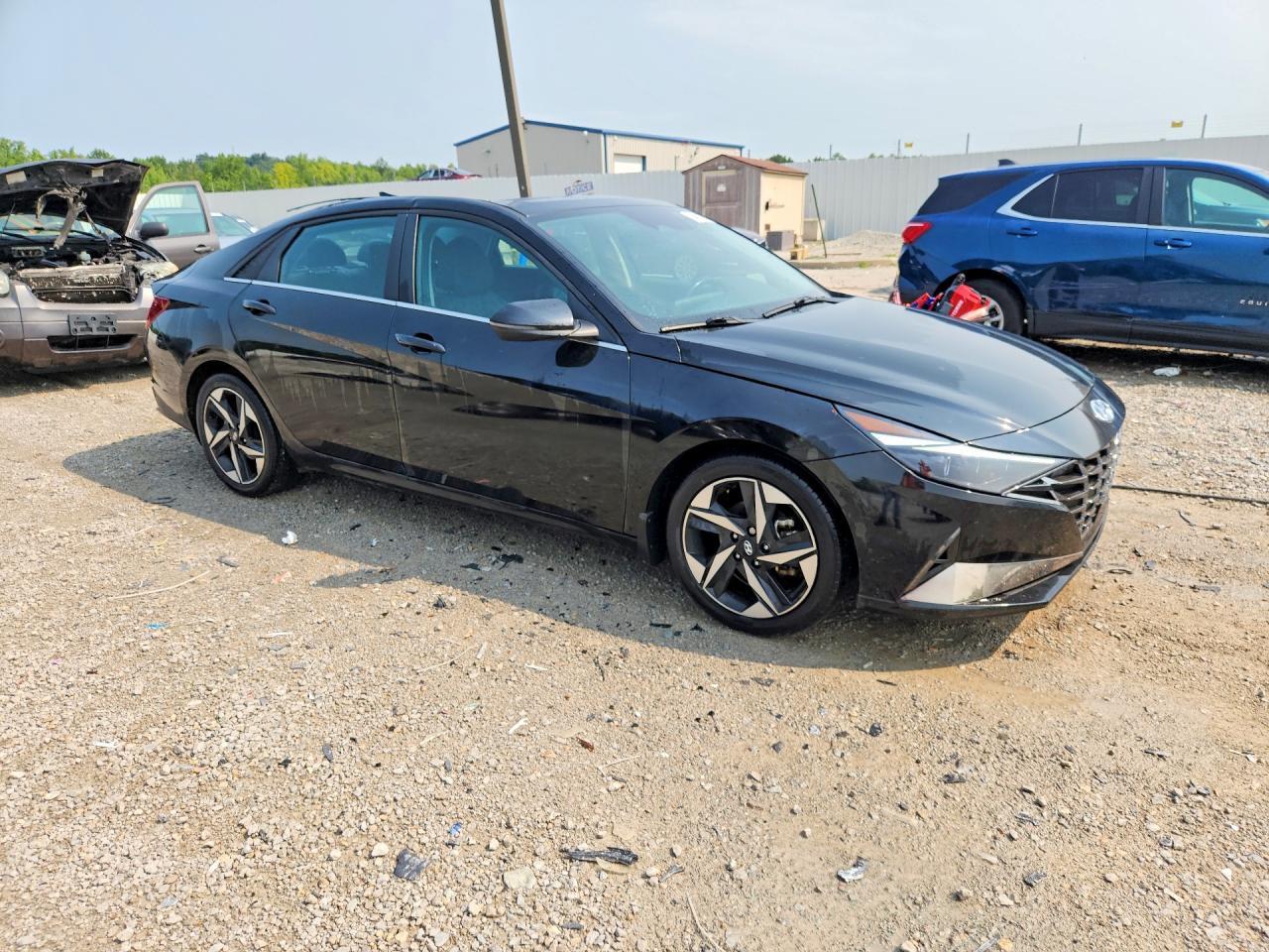 2022 Hyundai Elantra, Limited