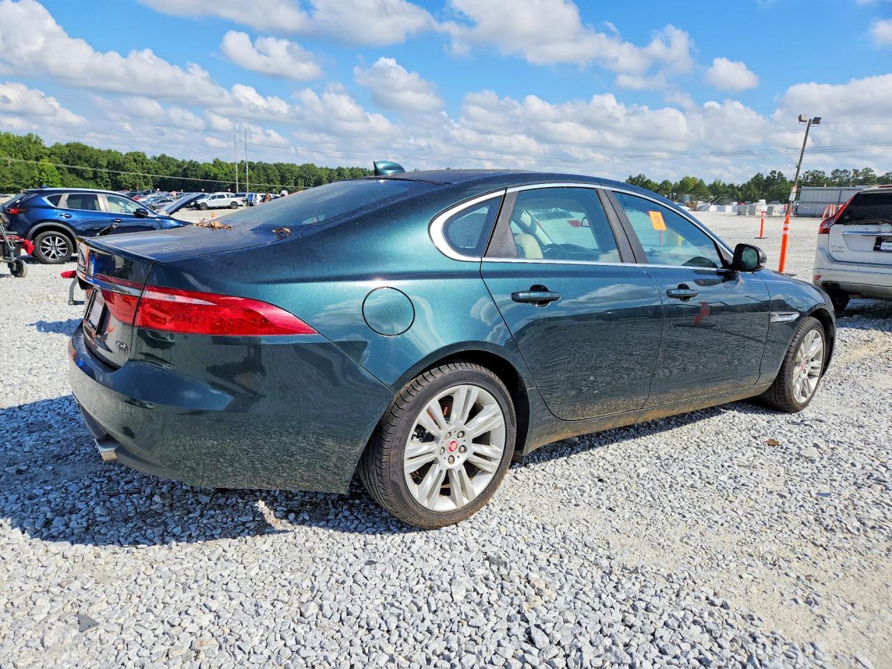 2017 Jaguar XF, Premium