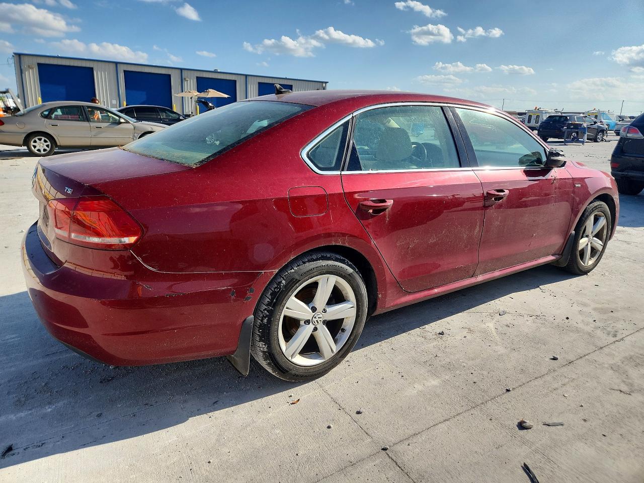 2015 Volkswagen Passat, S