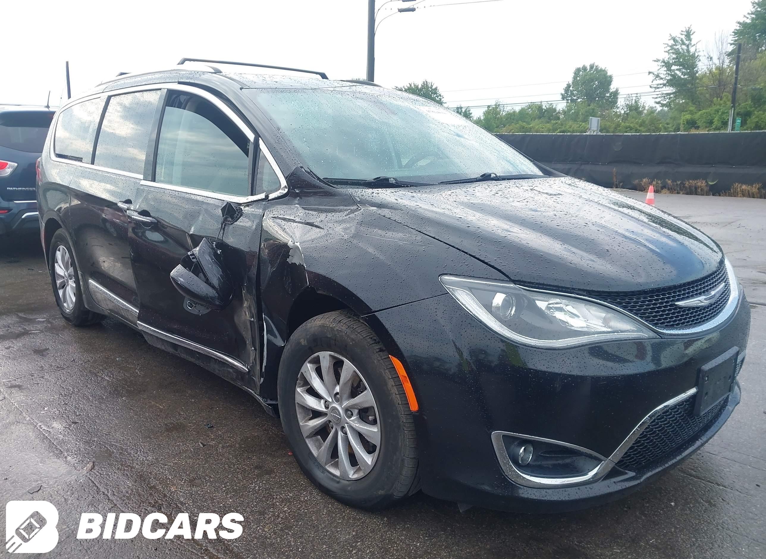 2018 Chrysler Pacifica, Touri...