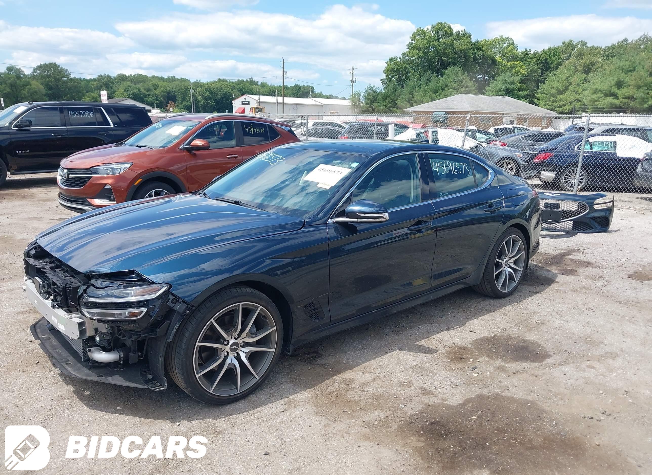 2022 Genesis G70, 2.0T Awd