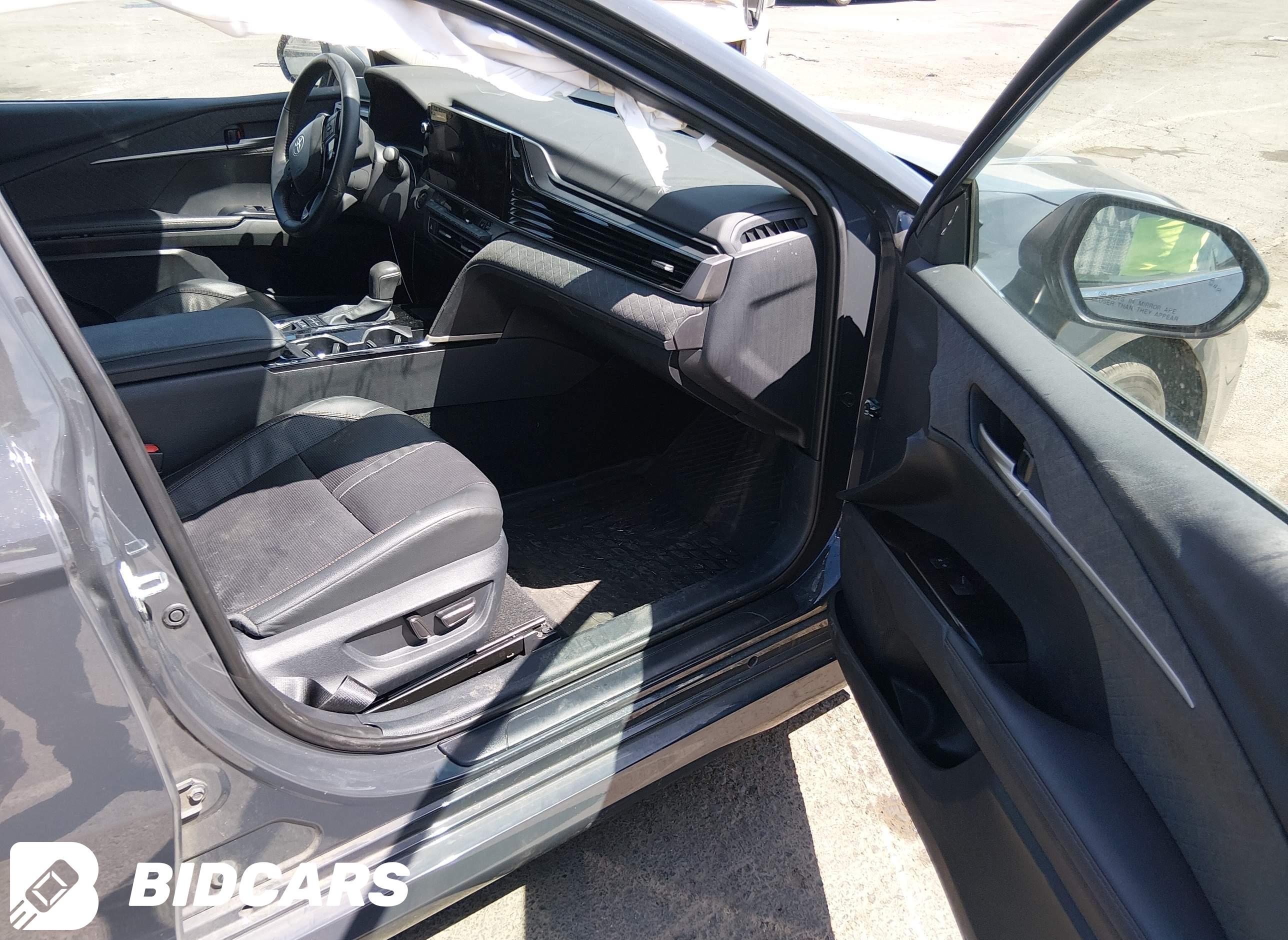2025 Toyota Camry, Xle