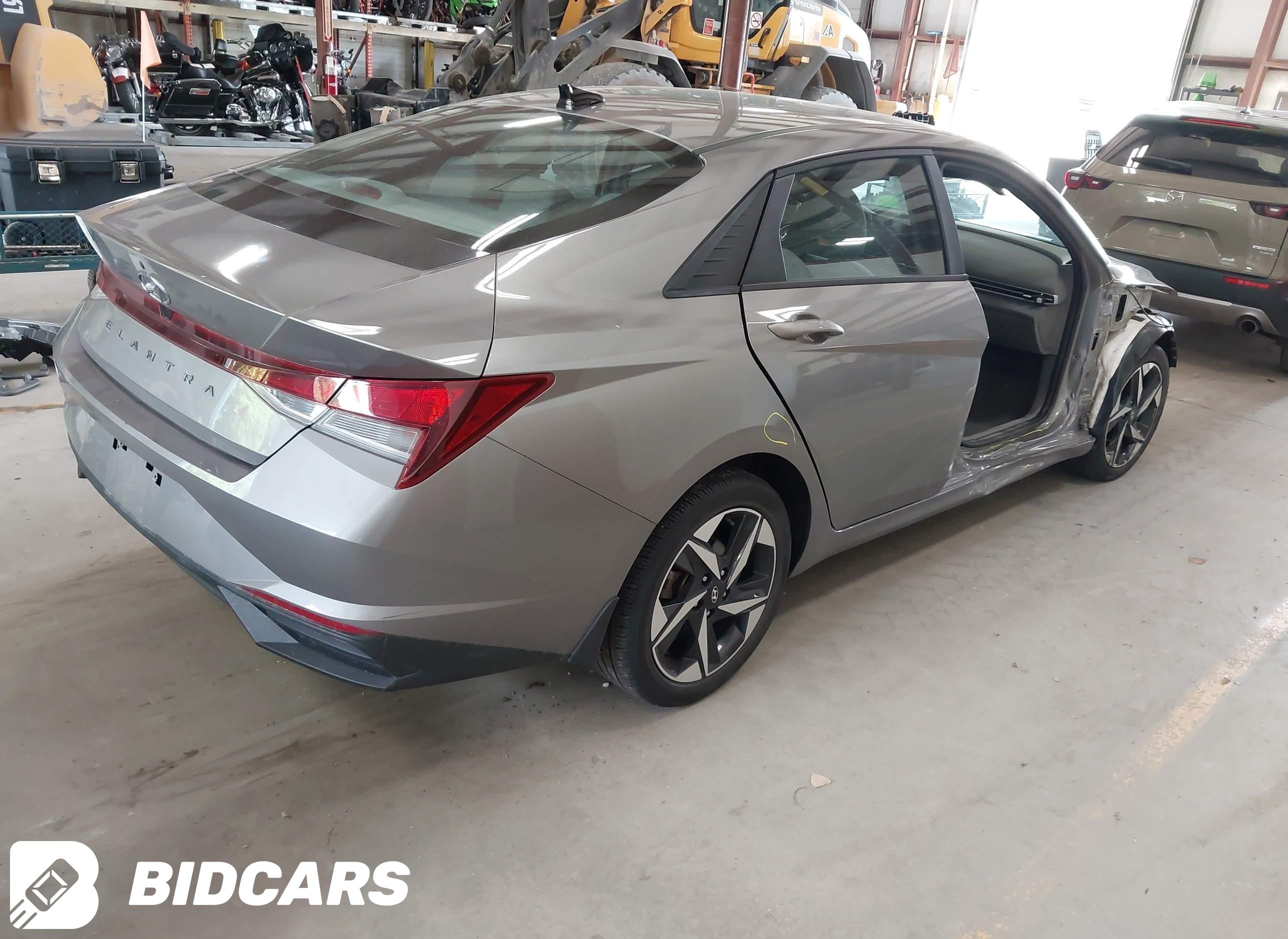 2023 Hyundai Elantra, Sel