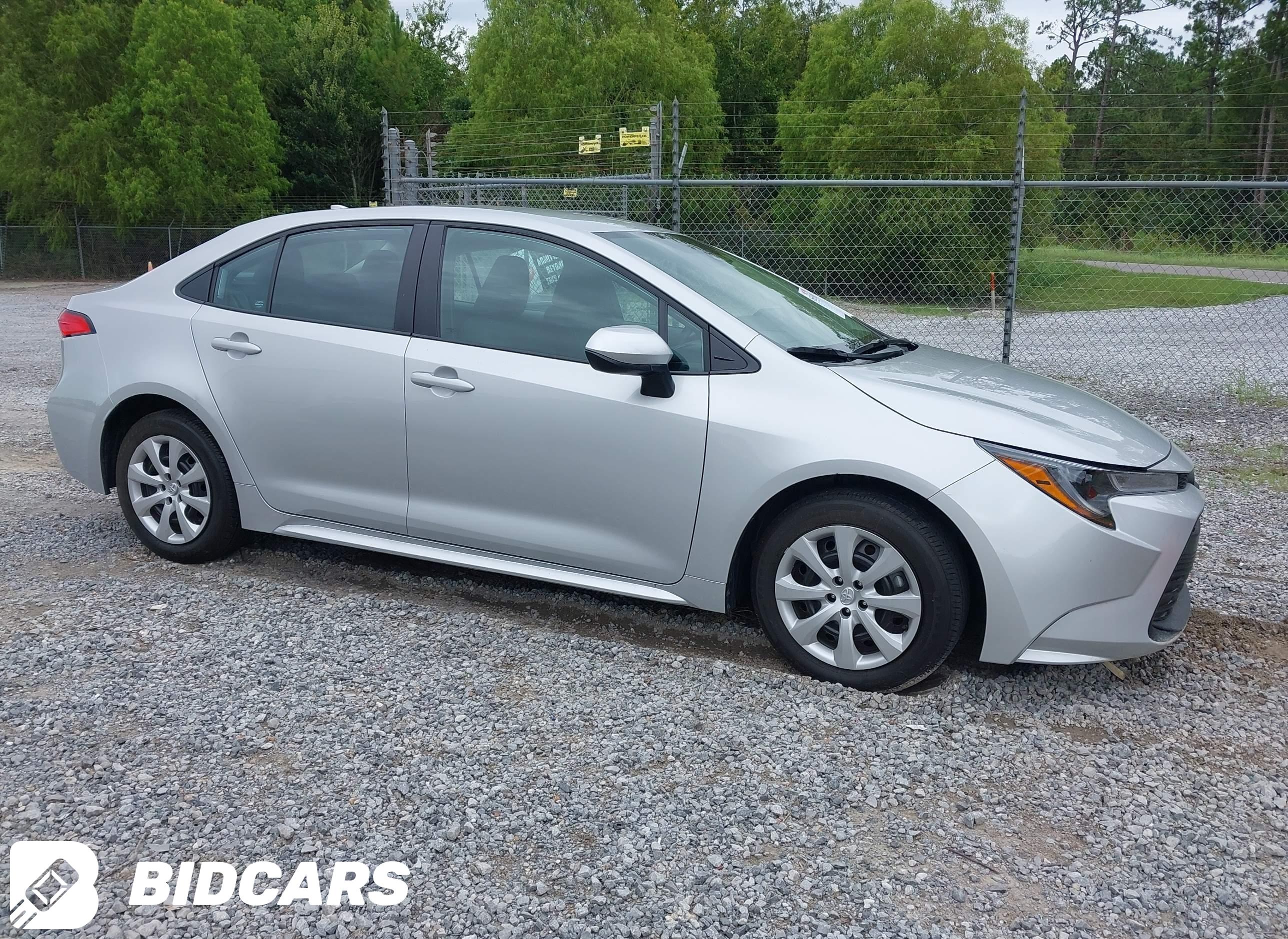 2025 Toyota Corolla, LE