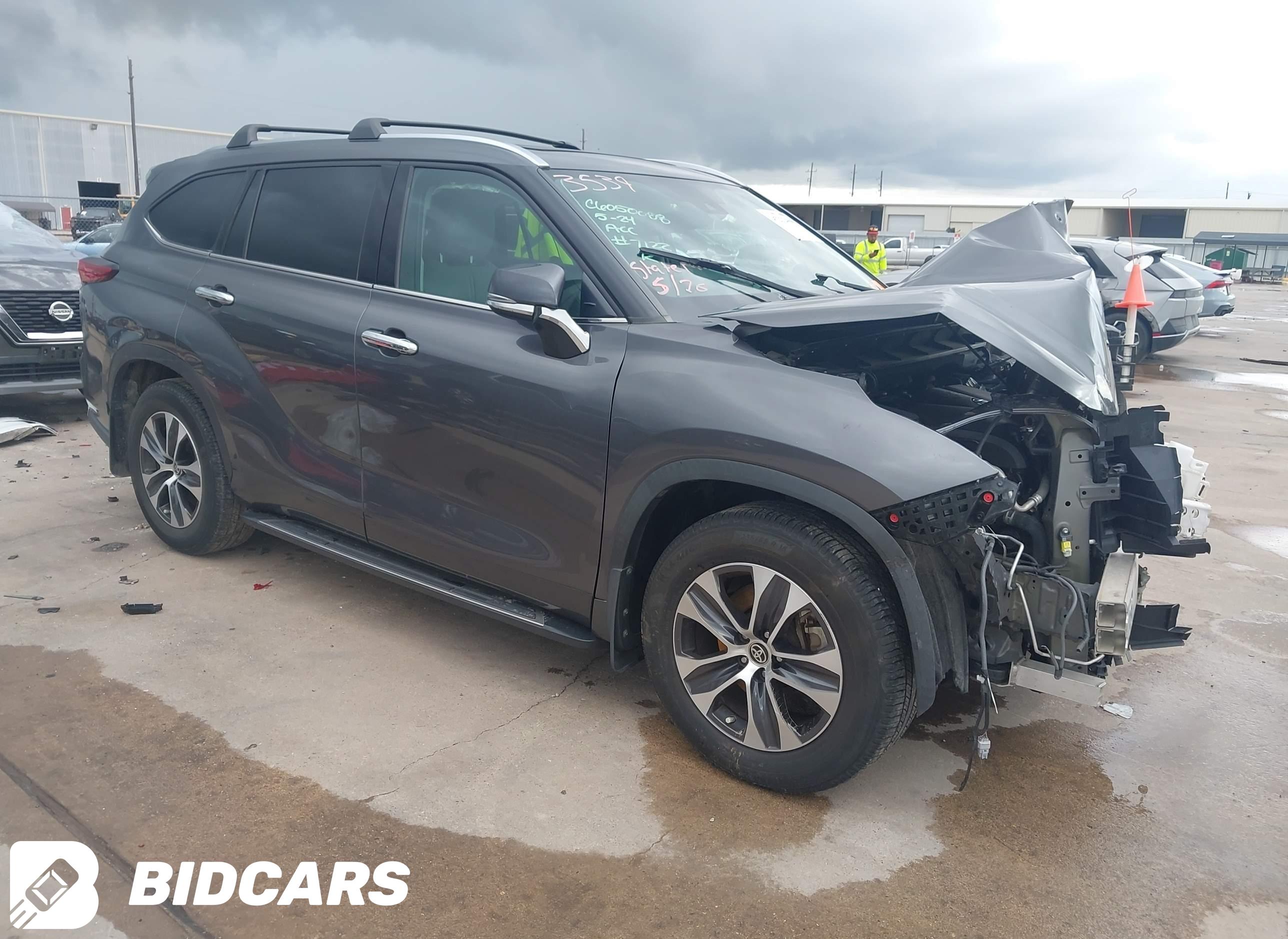 2021 Toyota Highlander, Xle