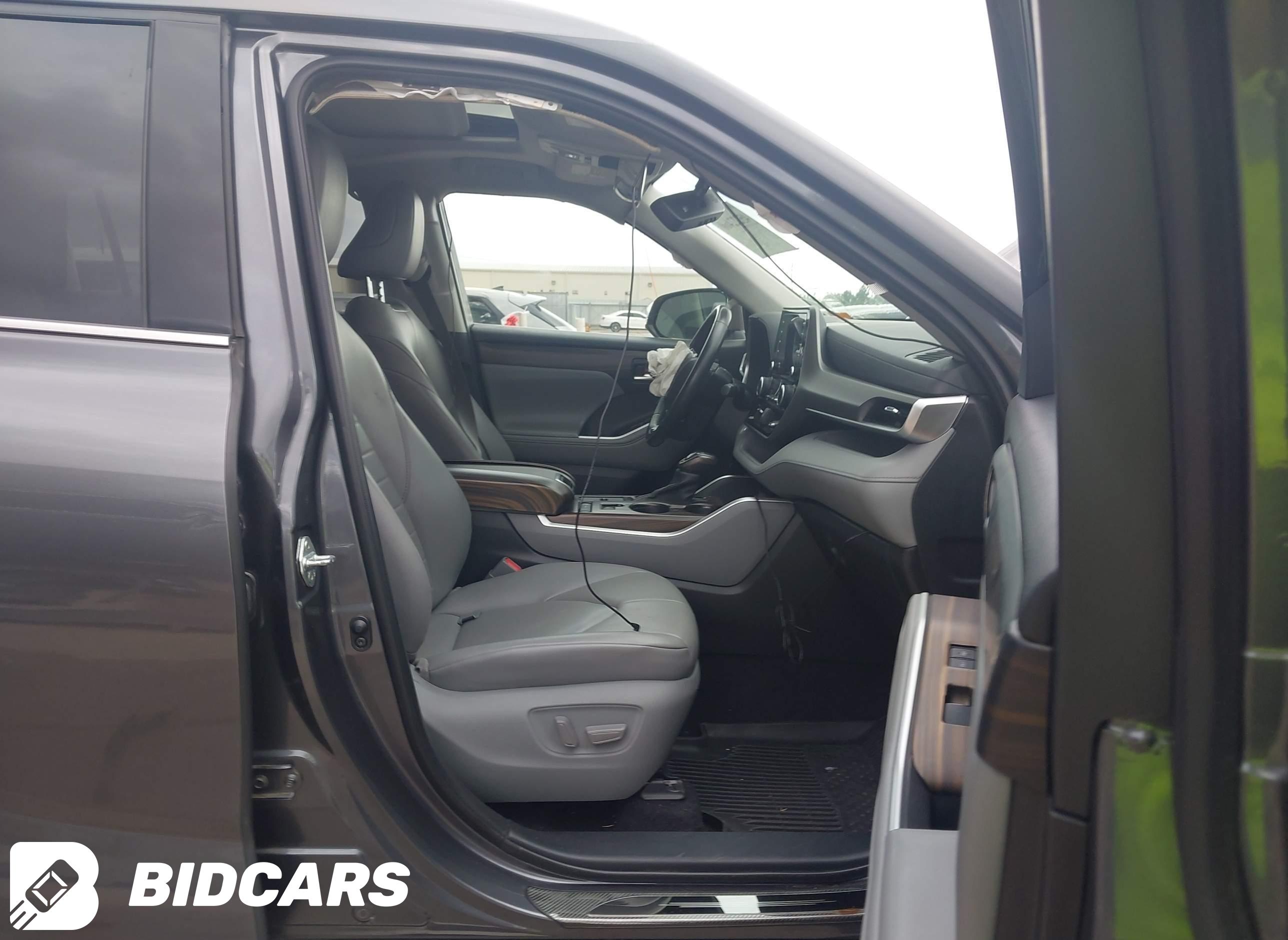 2021 Toyota Highlander, Xle