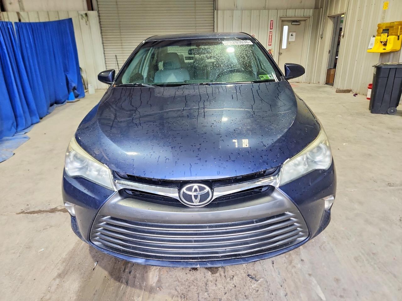 2016 Toyota Camry, LE