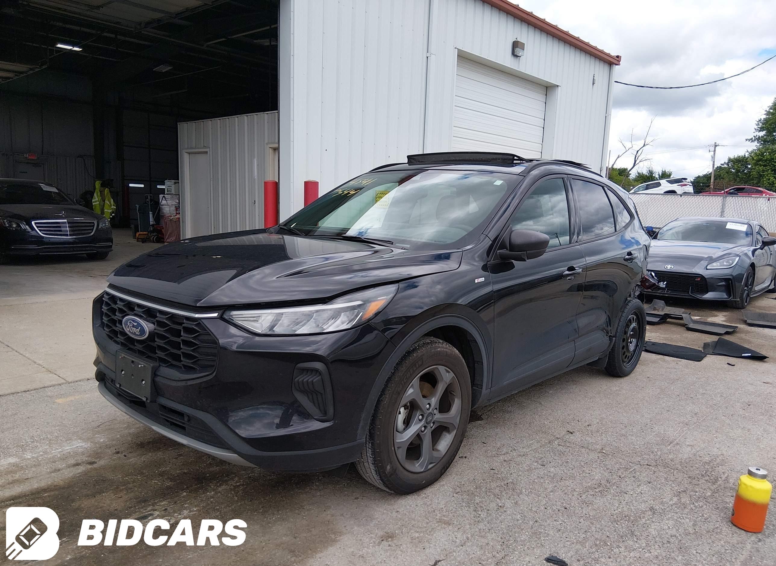 2025 Ford Escape, St-Line