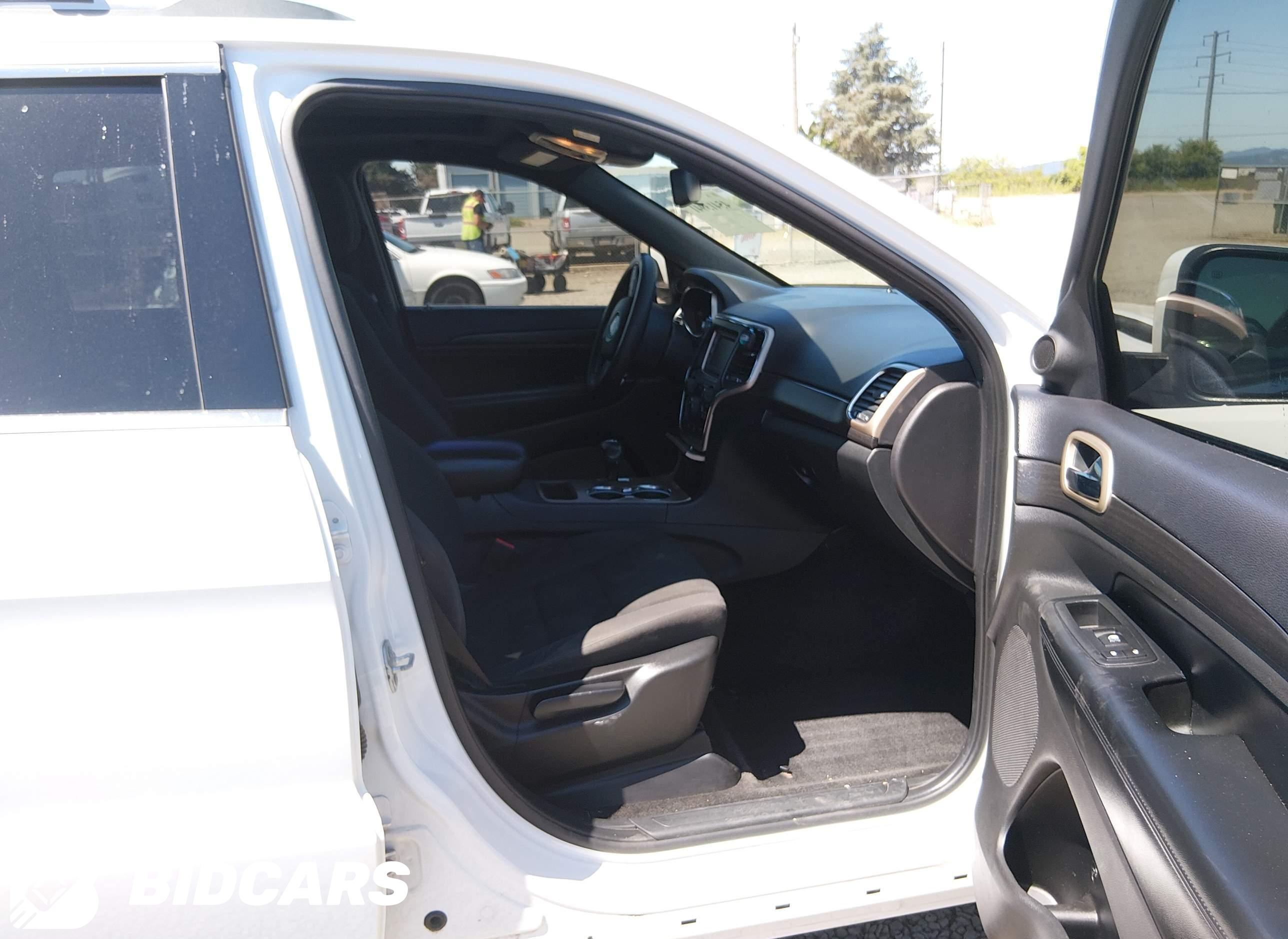 2015 Jeep Grand Cherokee, Laredo