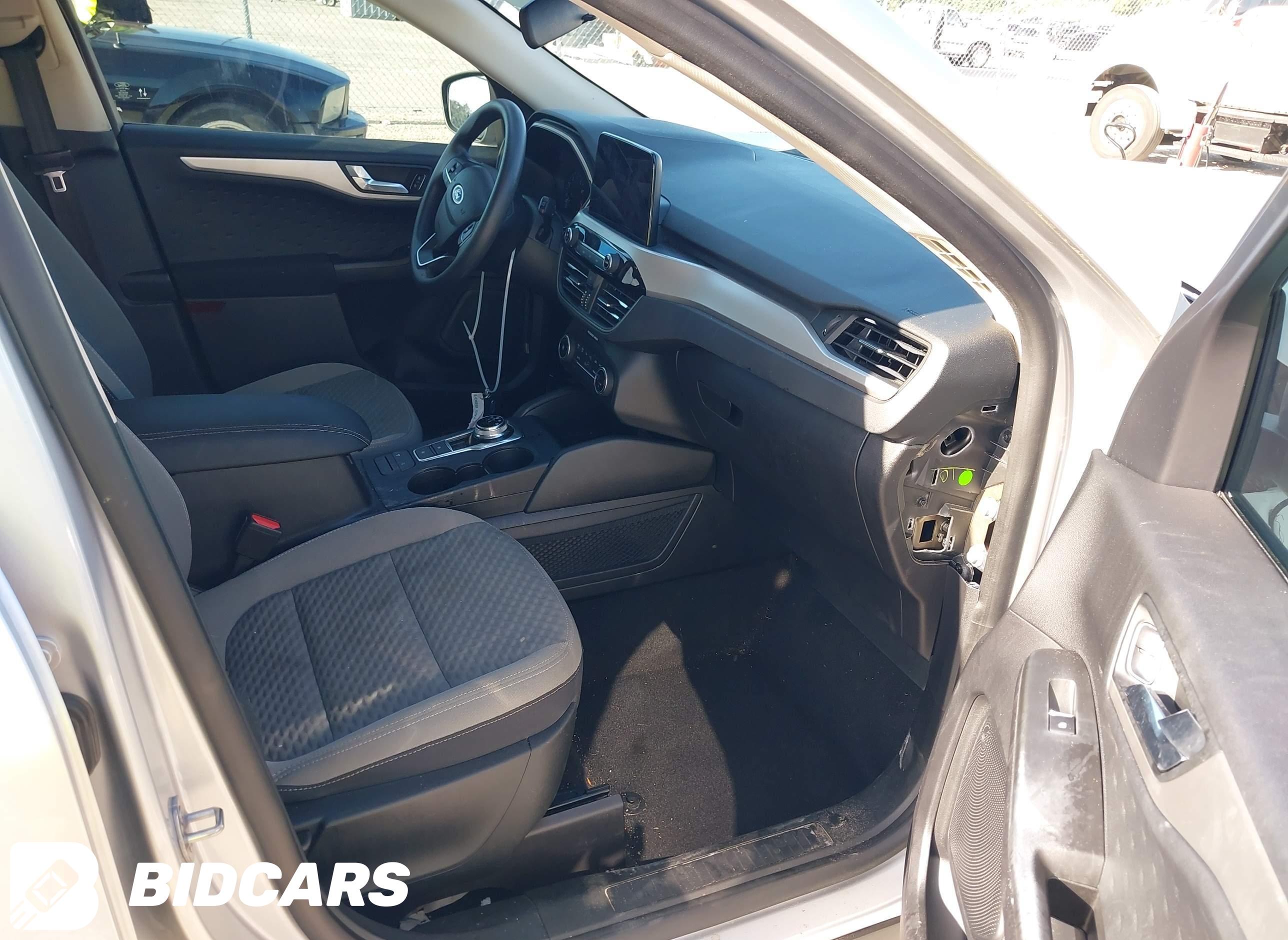 2020 Ford Escape, SE