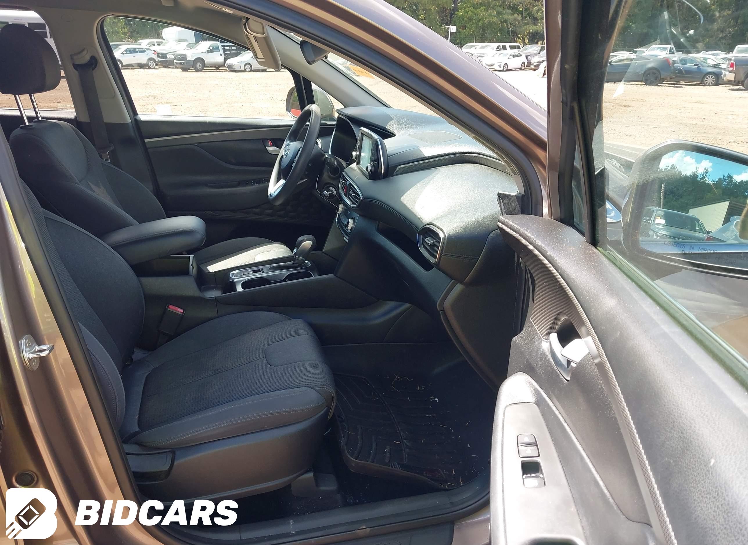 2020 Hyundai Santa Fe, SE