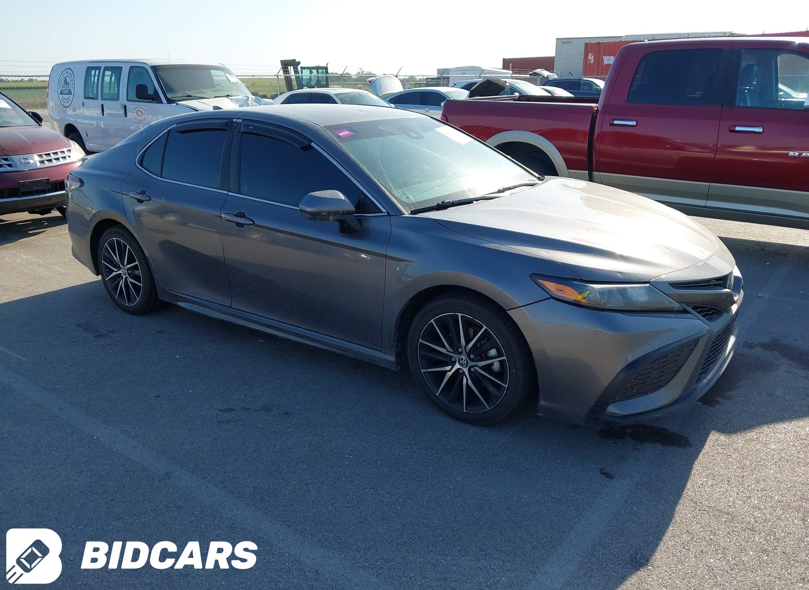 2021 Toyota Camry, SE