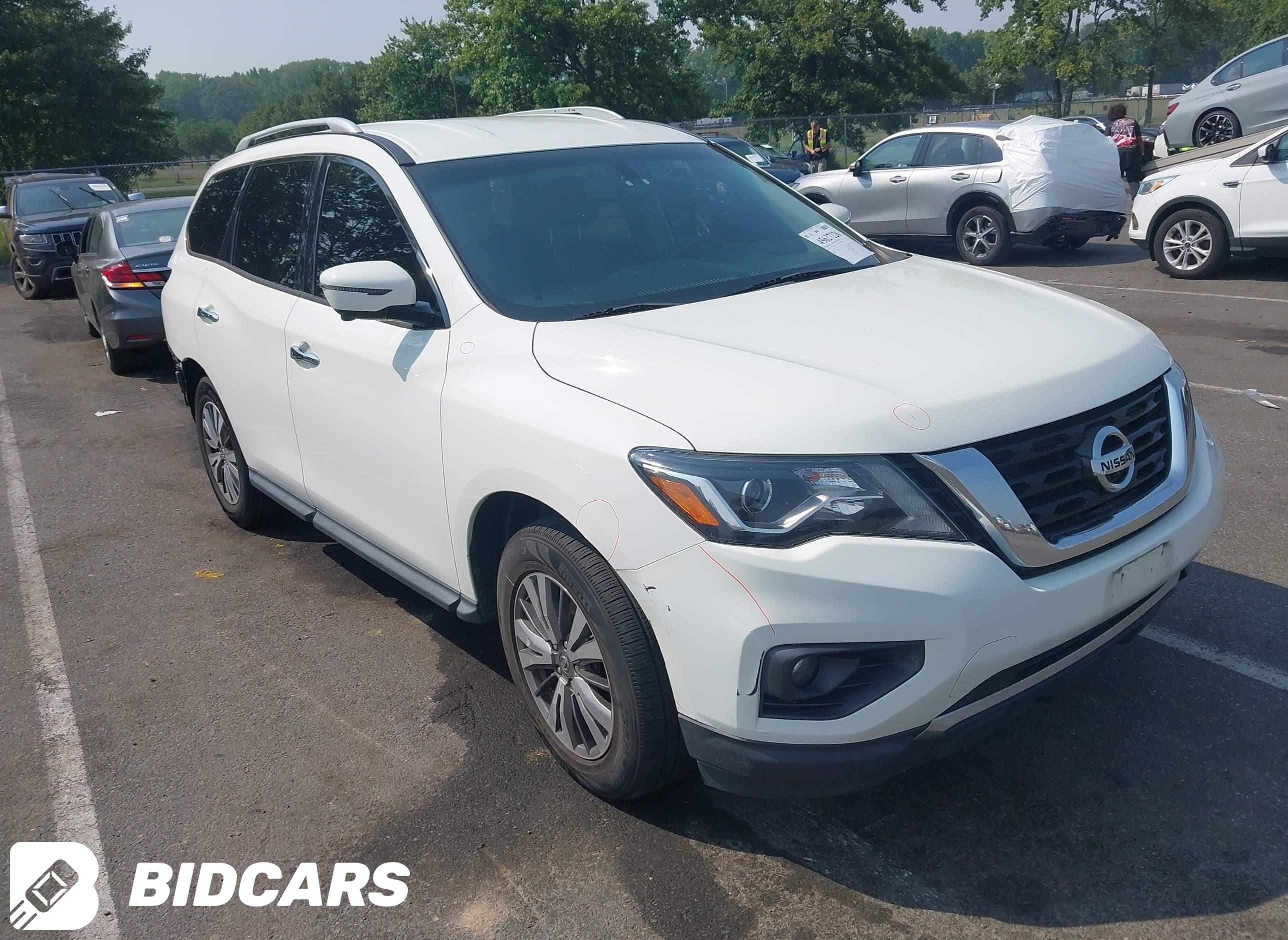 2018 Nissan Pathfinder, SL