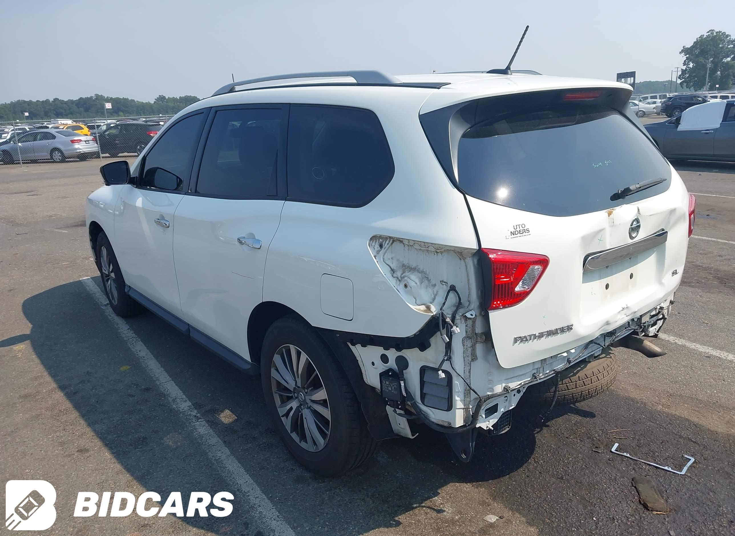 2018 Nissan Pathfinder, SL