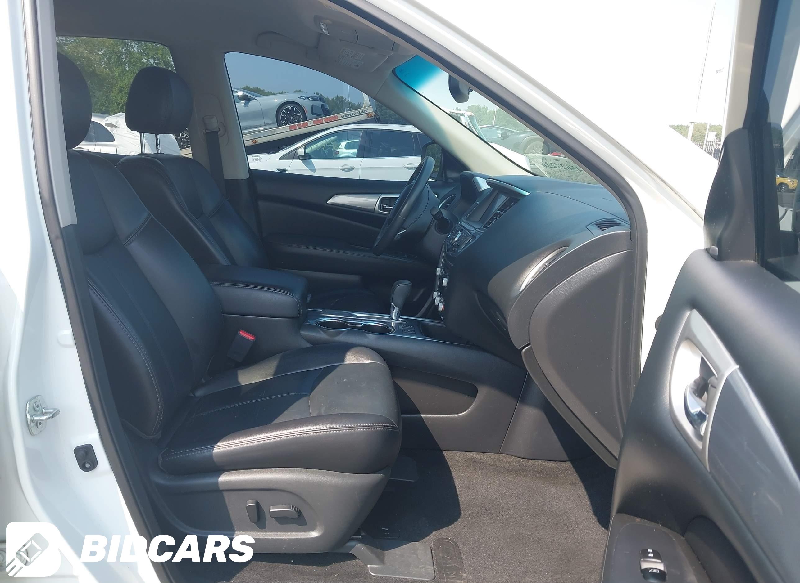 2018 Nissan Pathfinder, SL