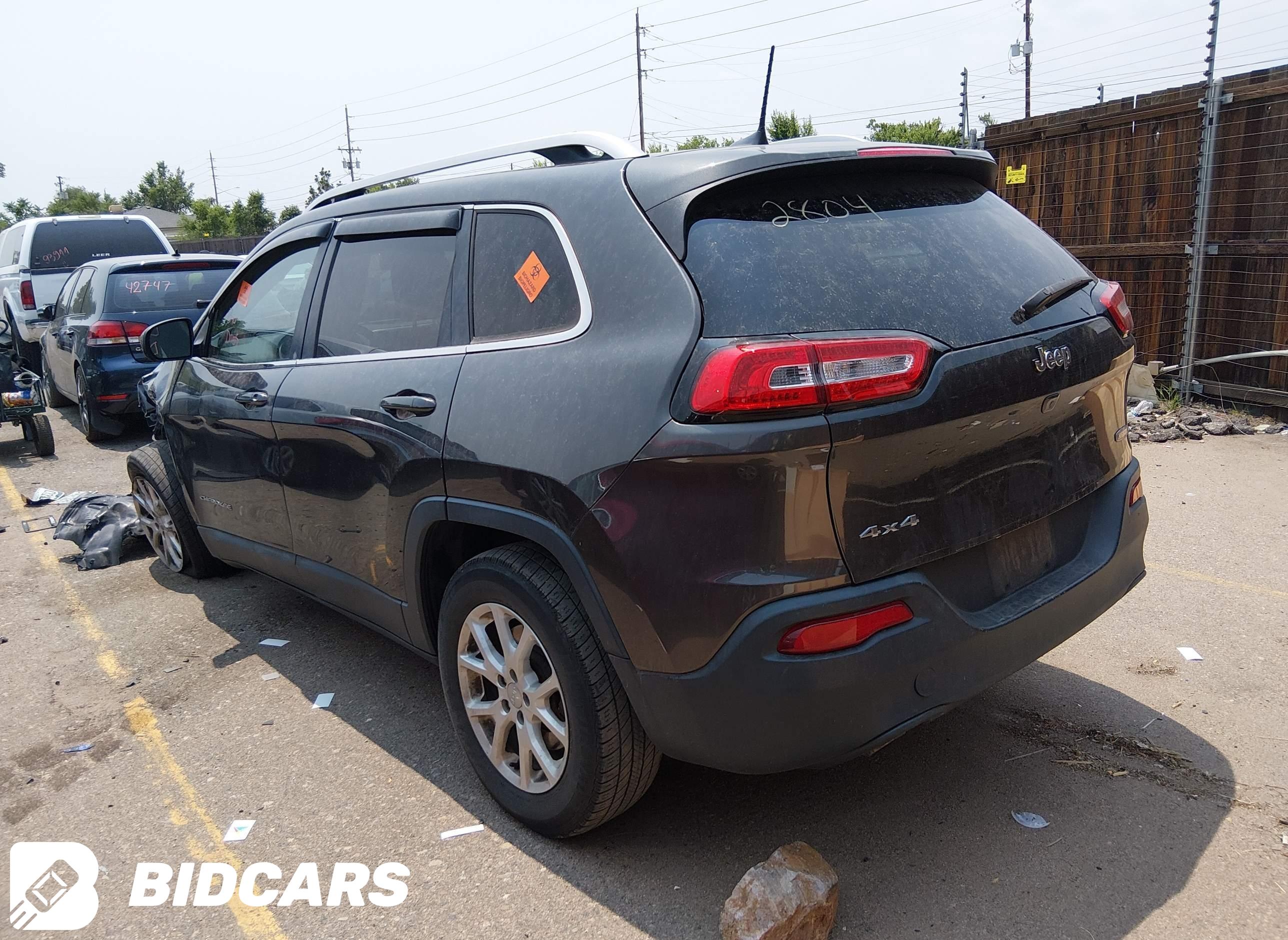 2017 Jeep Cherokee, Latitude
