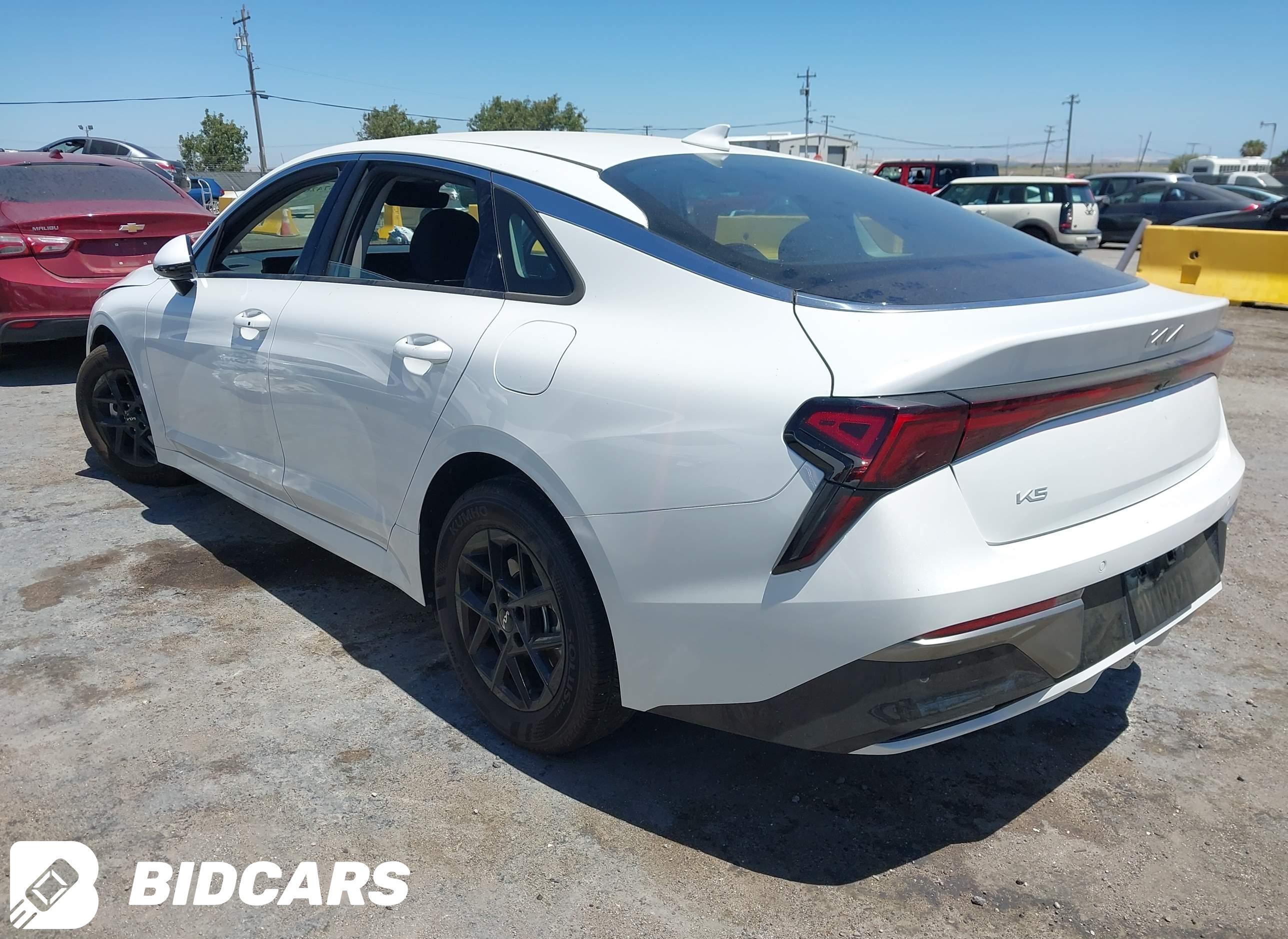 2026 KIA K5, Lxs Fwd