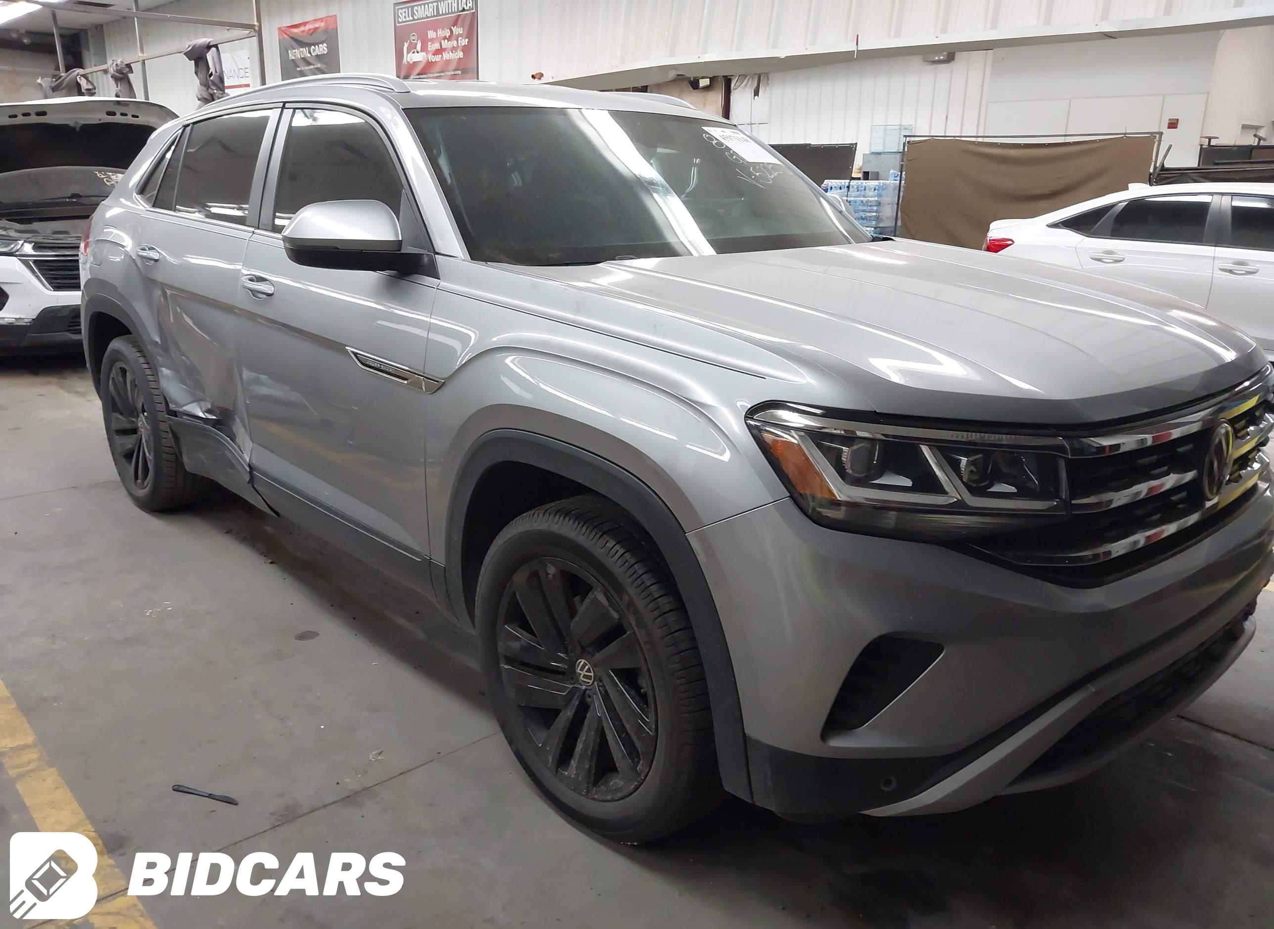 2022 Volkswagen Atlas, Cross...