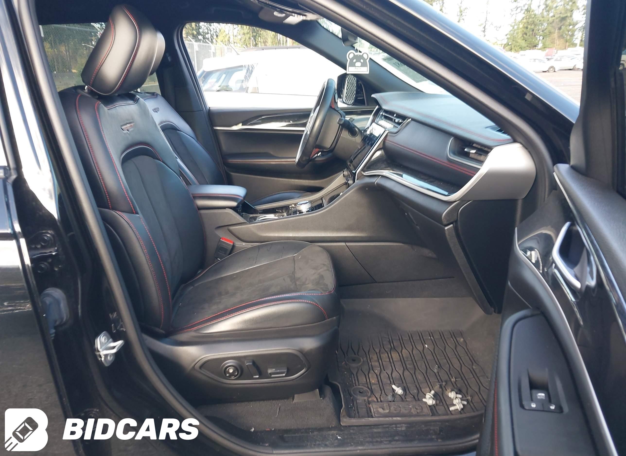 2022 Jeep Grand Cherokee, Tra...
