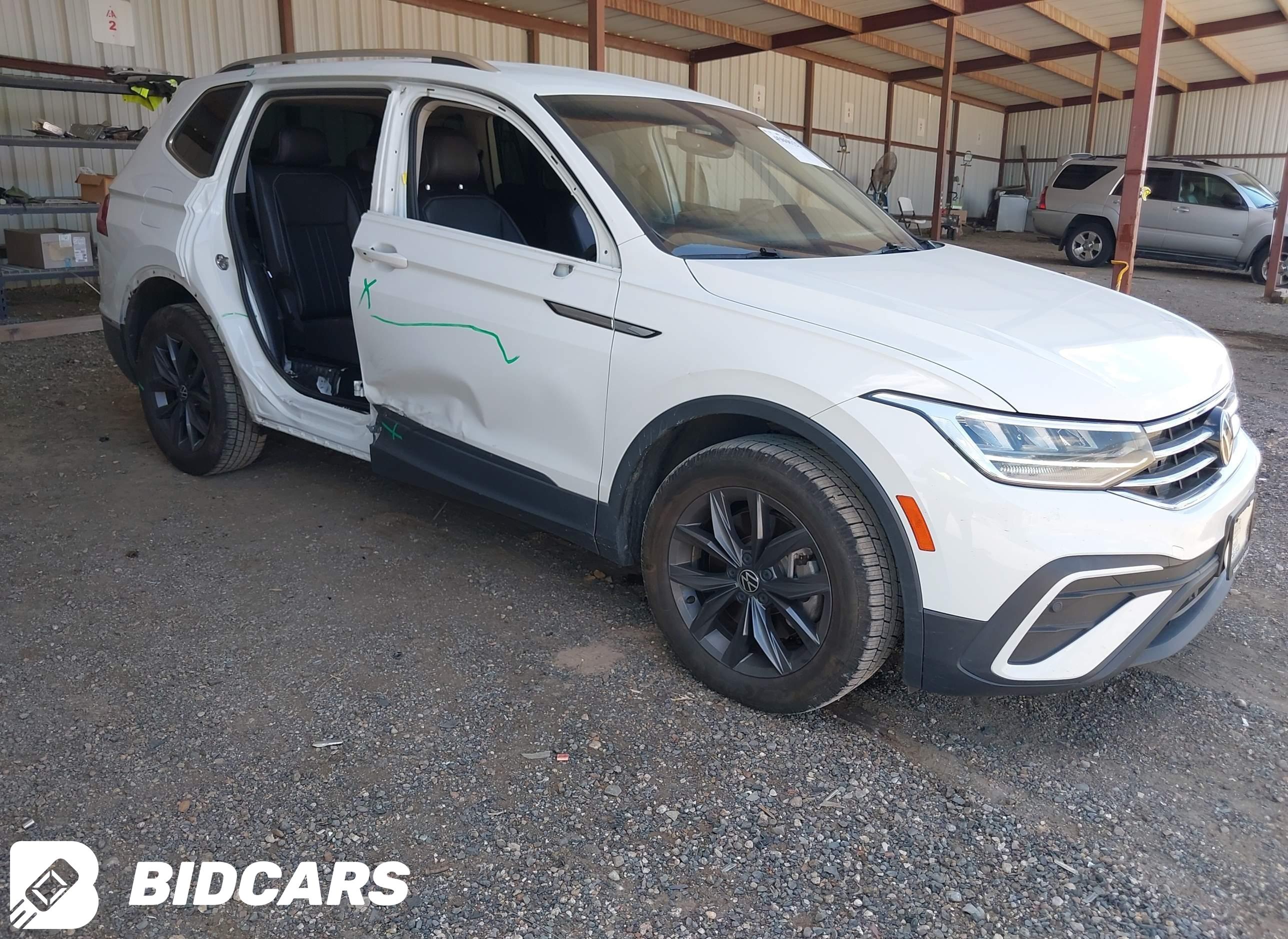 2022 Volkswagen Tiguan, 2.0T Se