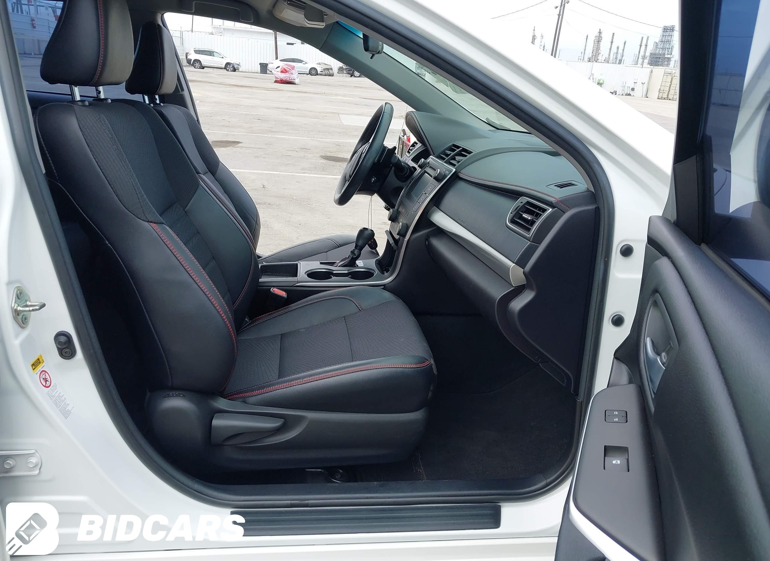 2017 Toyota Camry, SE