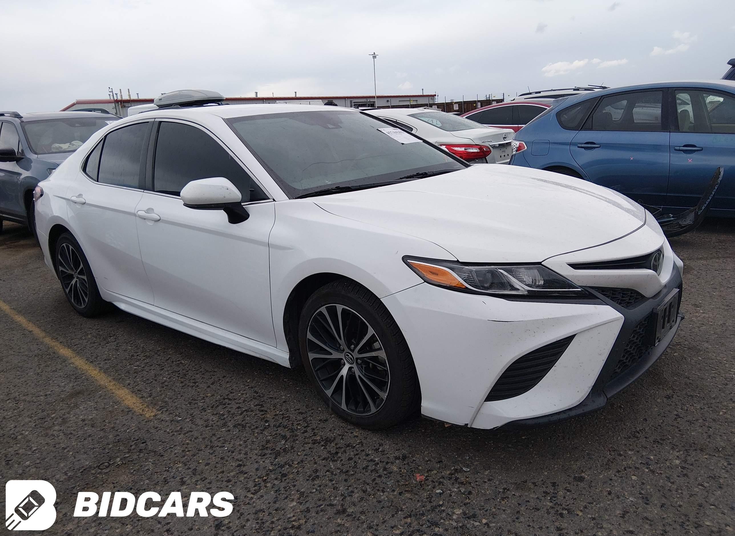 2019 Toyota Camry, SE