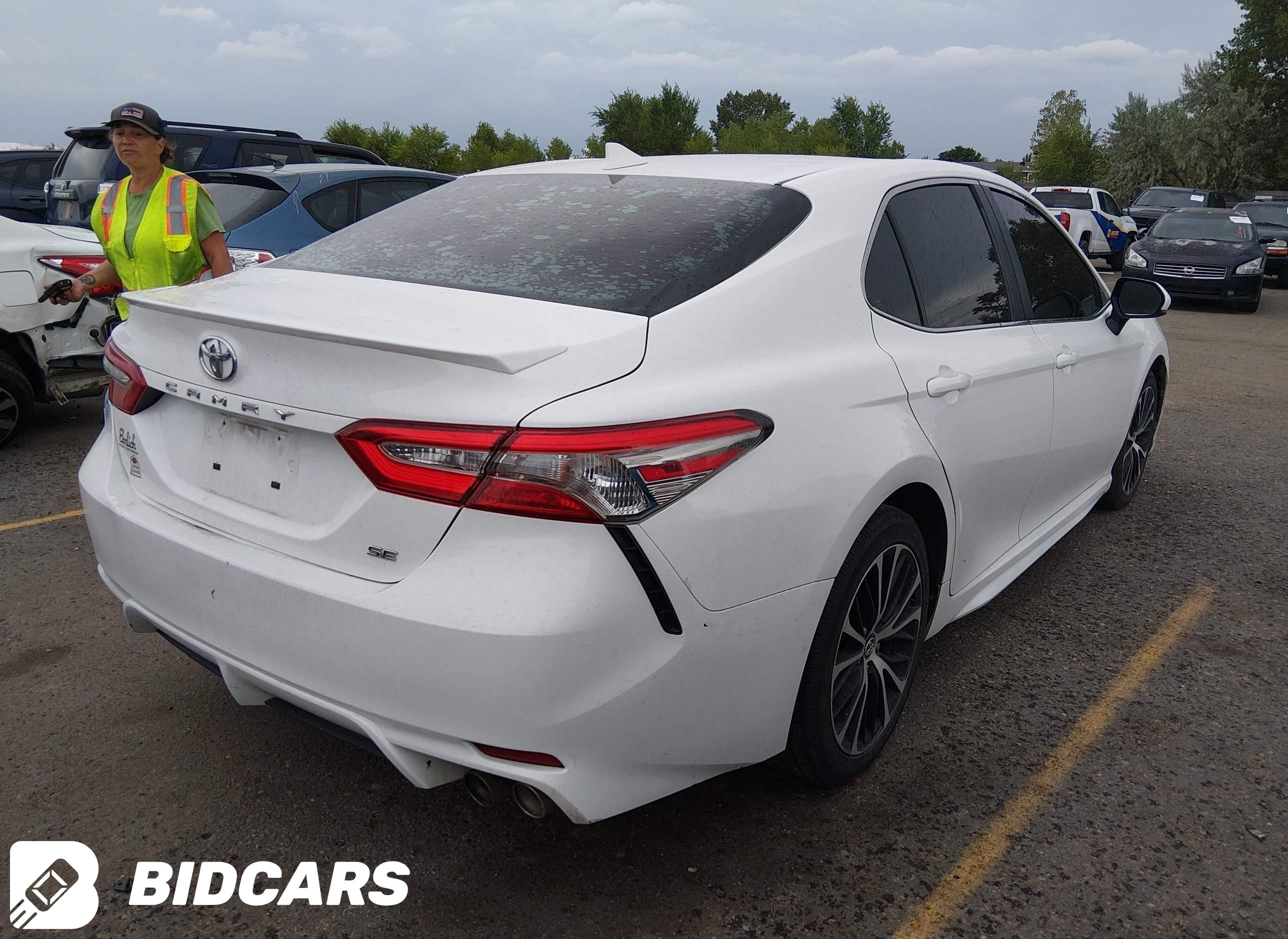 2019 Toyota Camry, SE
