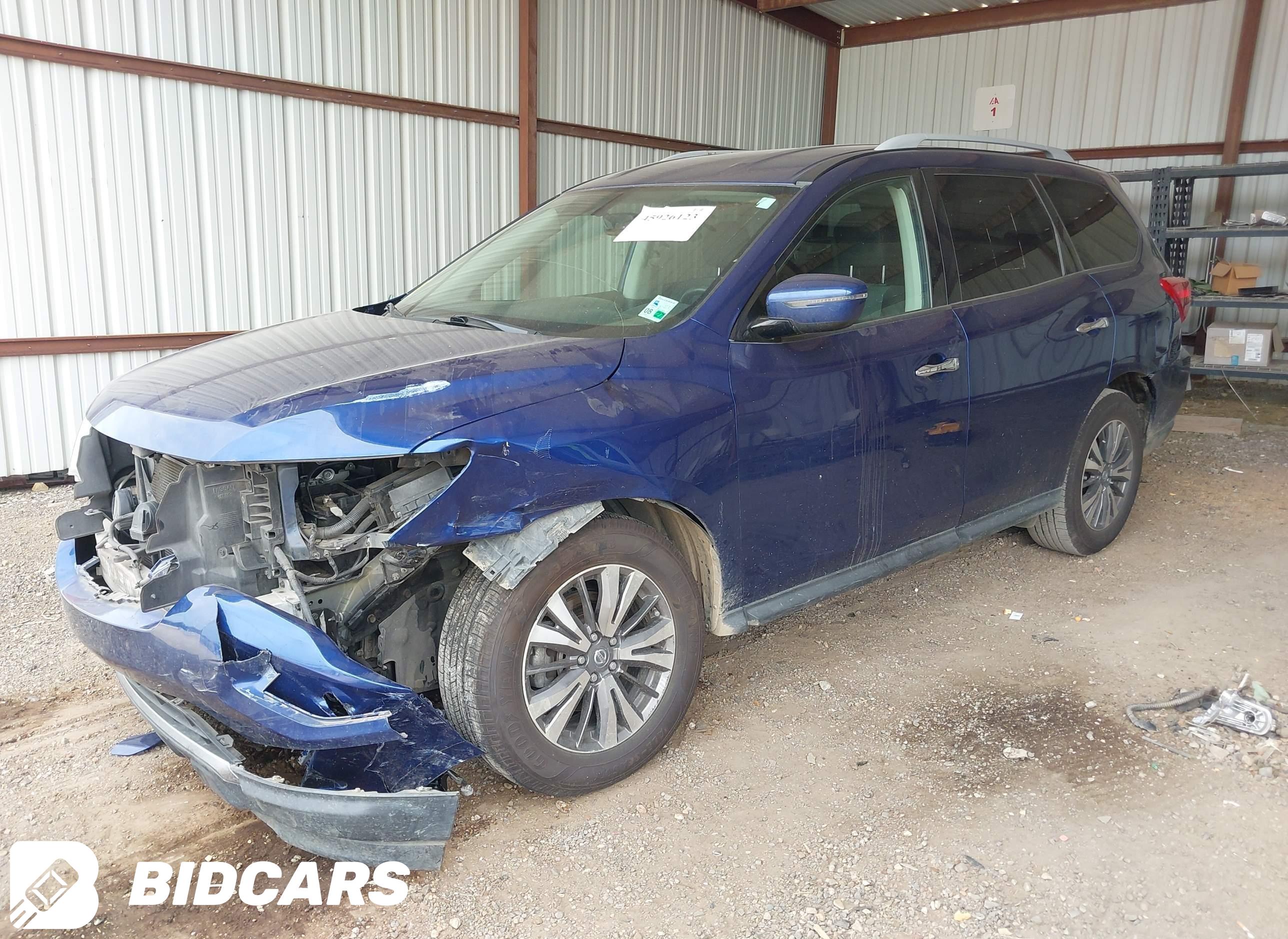2019 Nissan Pathfinder, SV