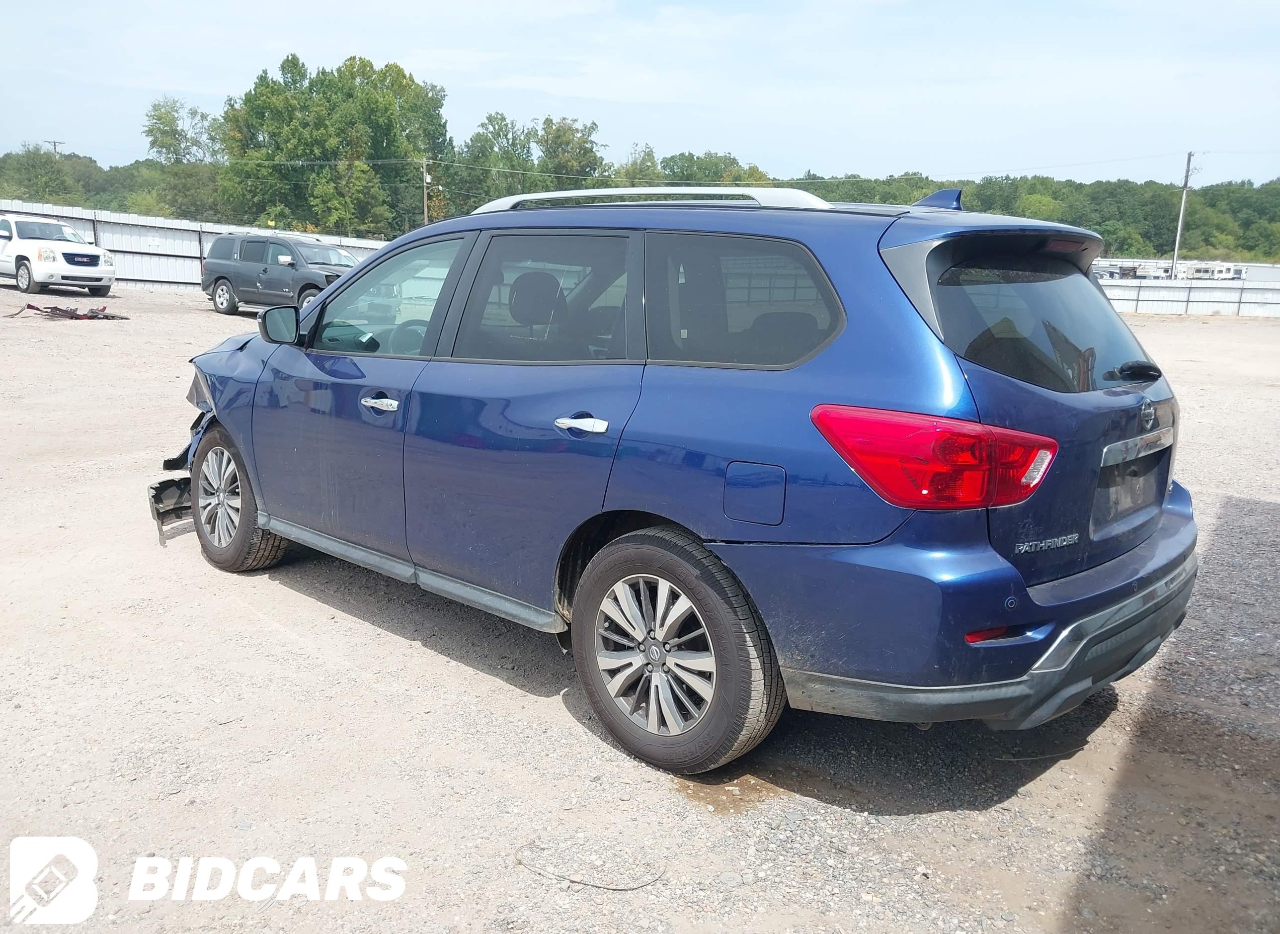 2019 Nissan Pathfinder, SV