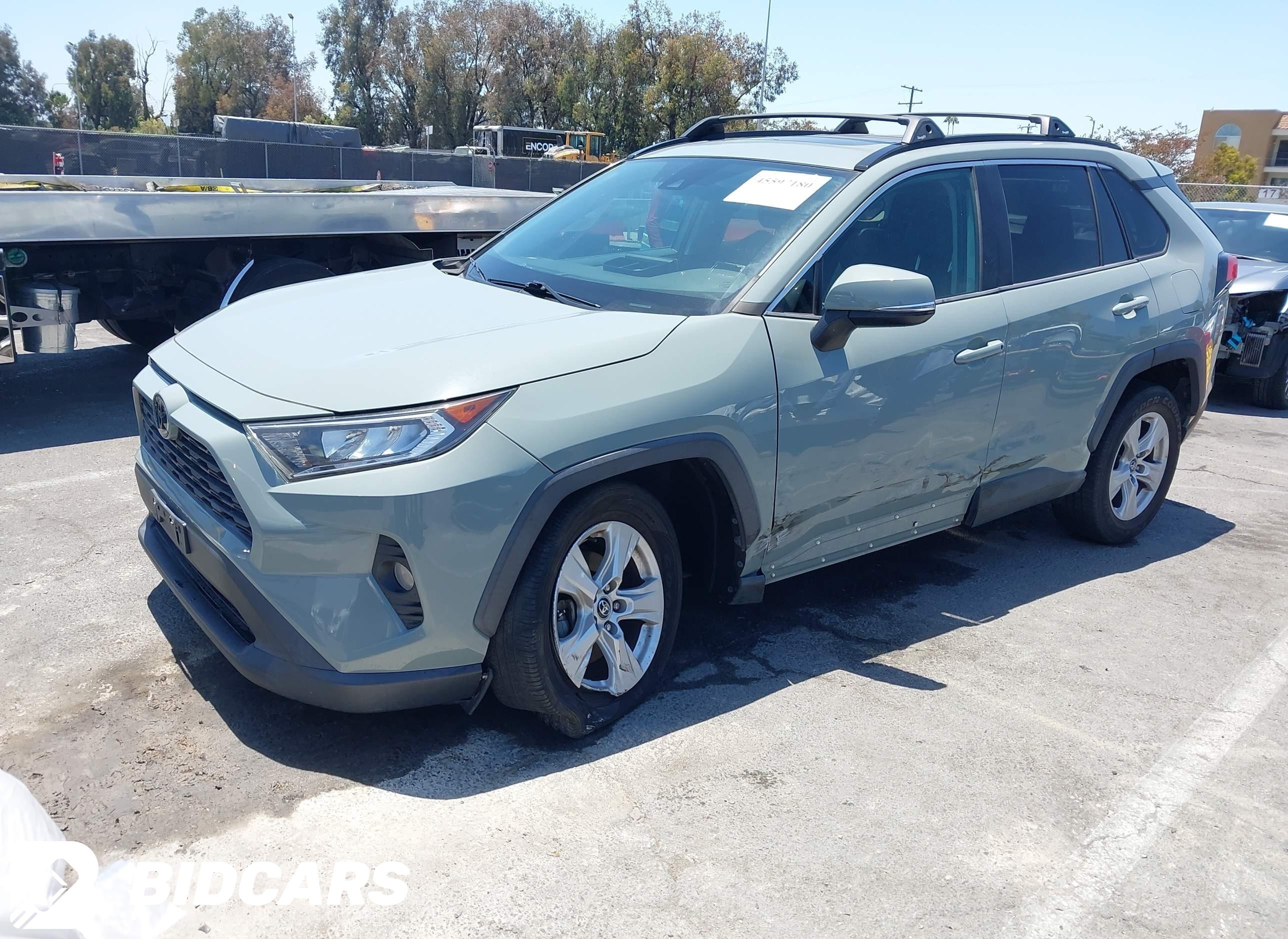 2020 Toyota RAV4, Xle