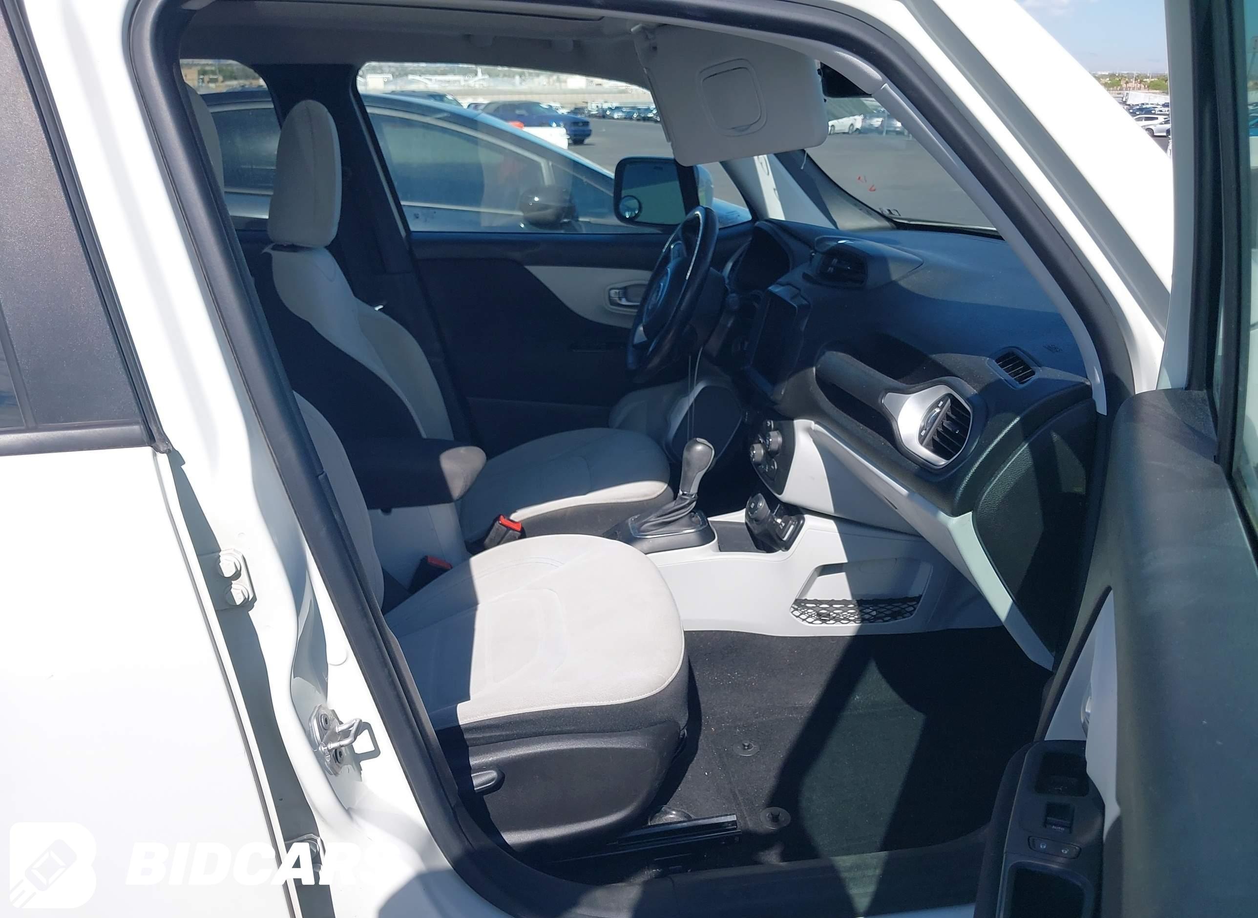 2018 Jeep Renegade, Latitude 4X4