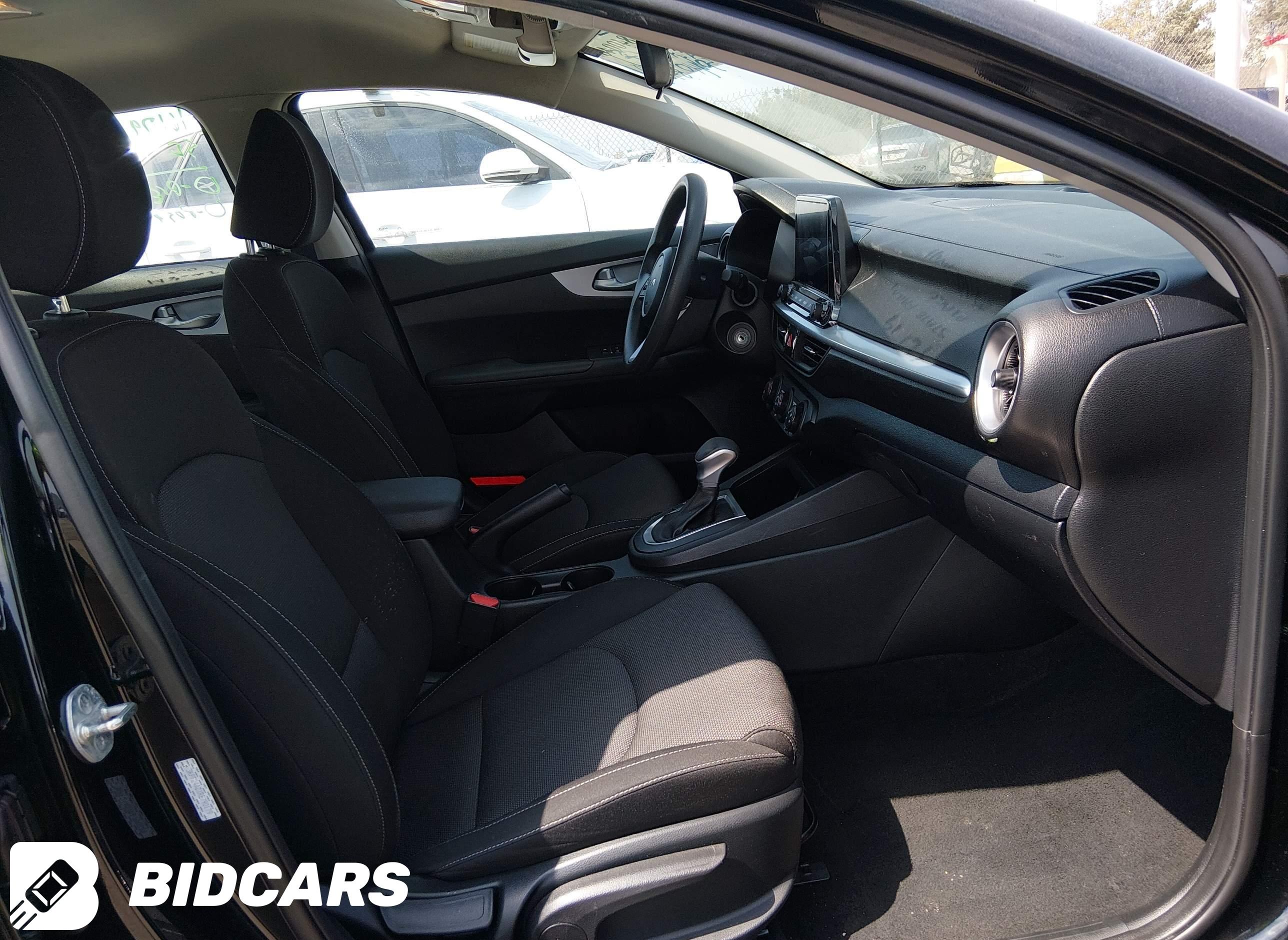 2024 KIA Forte, Lxs
