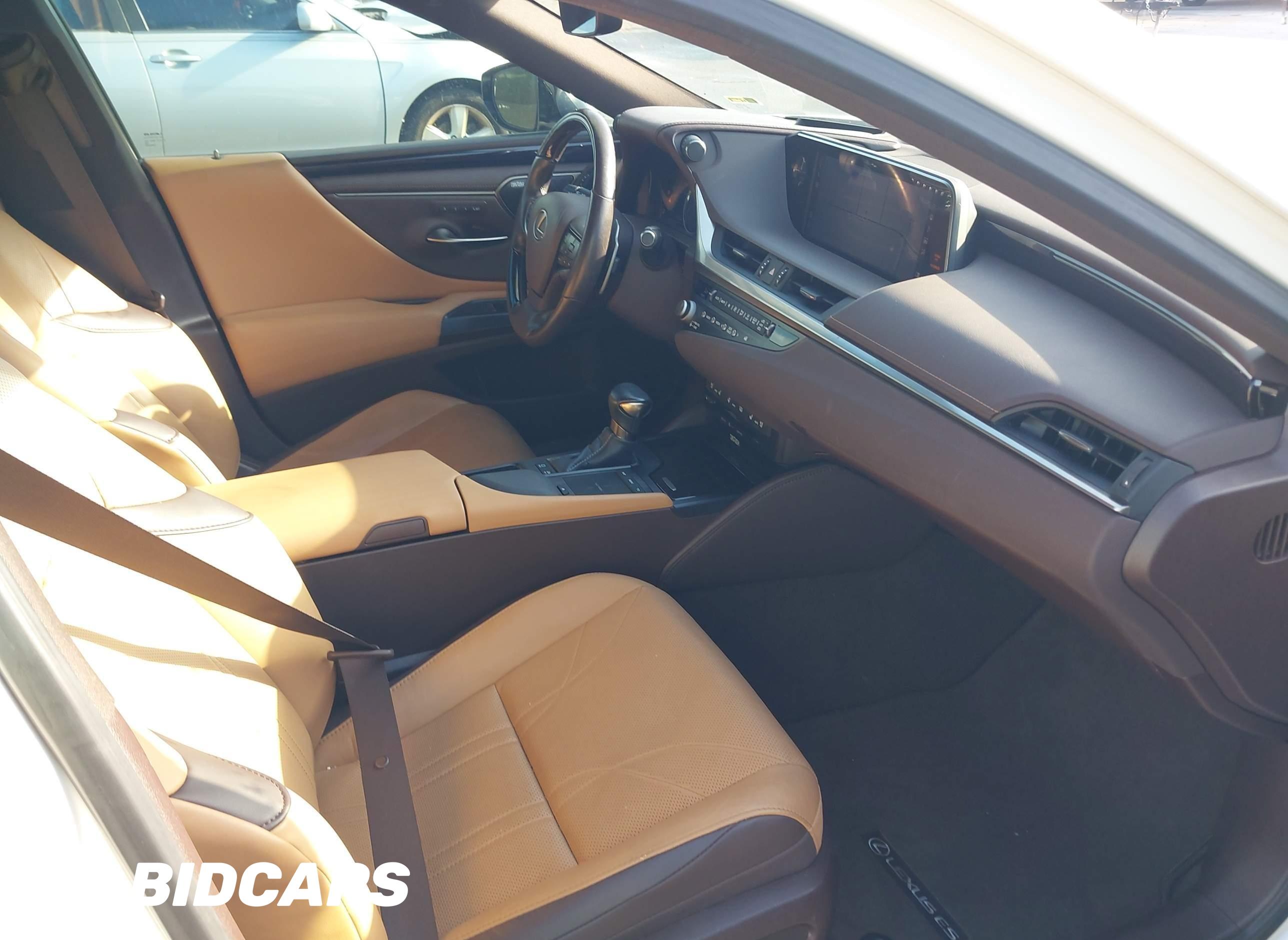 2021 Lexus ES, 300H Ultra Luxury
