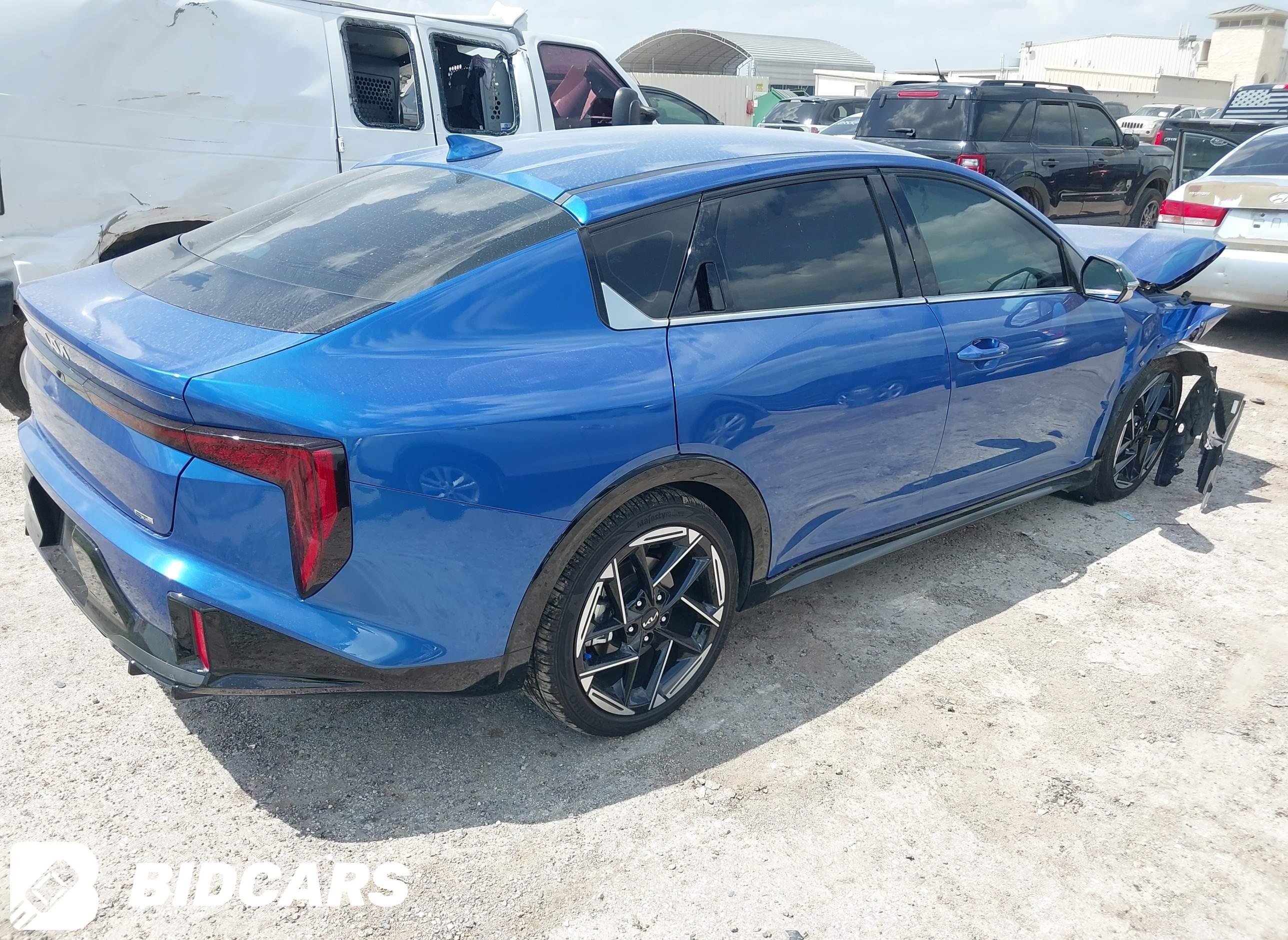 2025 KIA K4, Gt-Line
