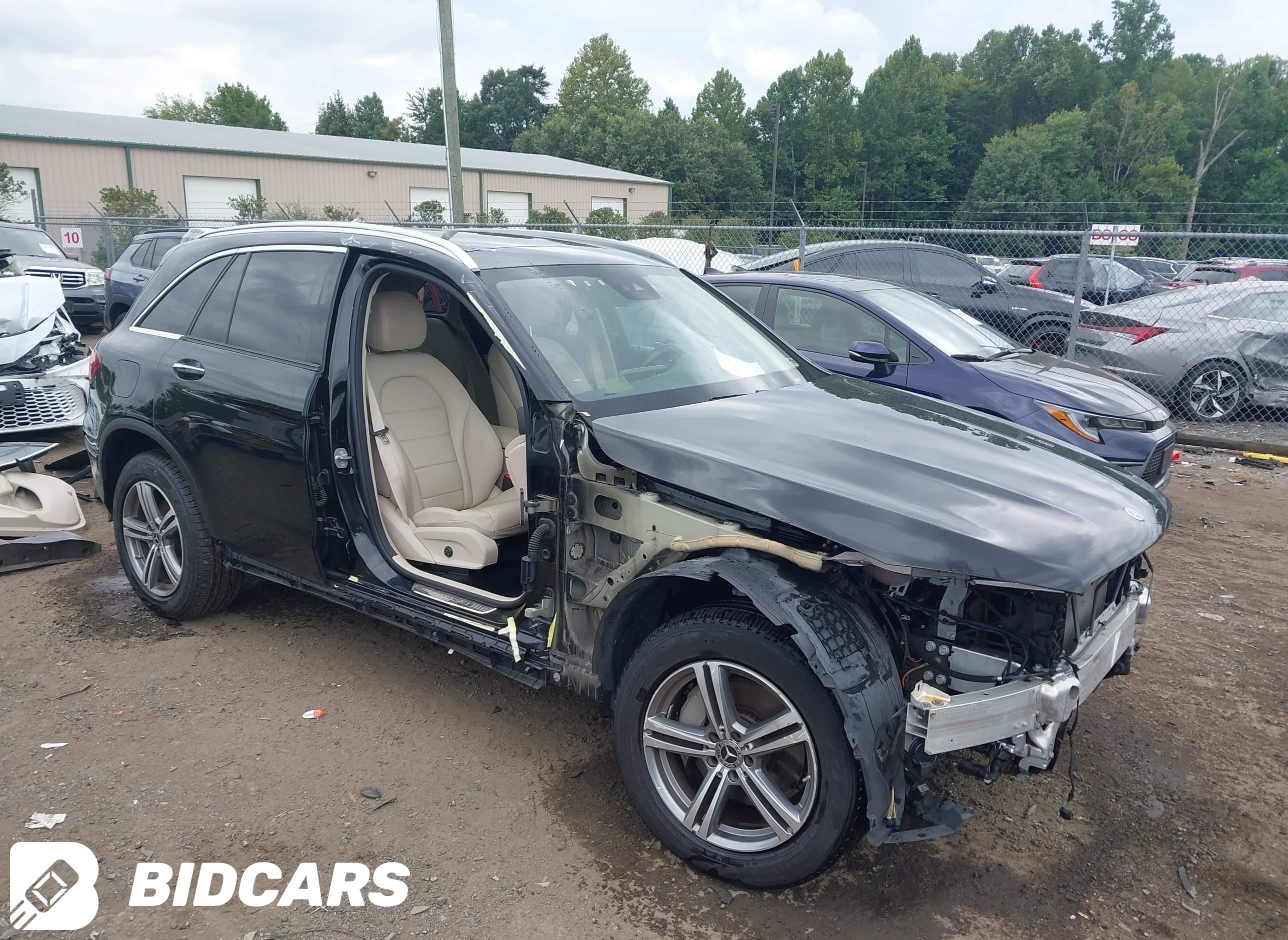 2021 Mercedes-Benz GLC 300, 4...