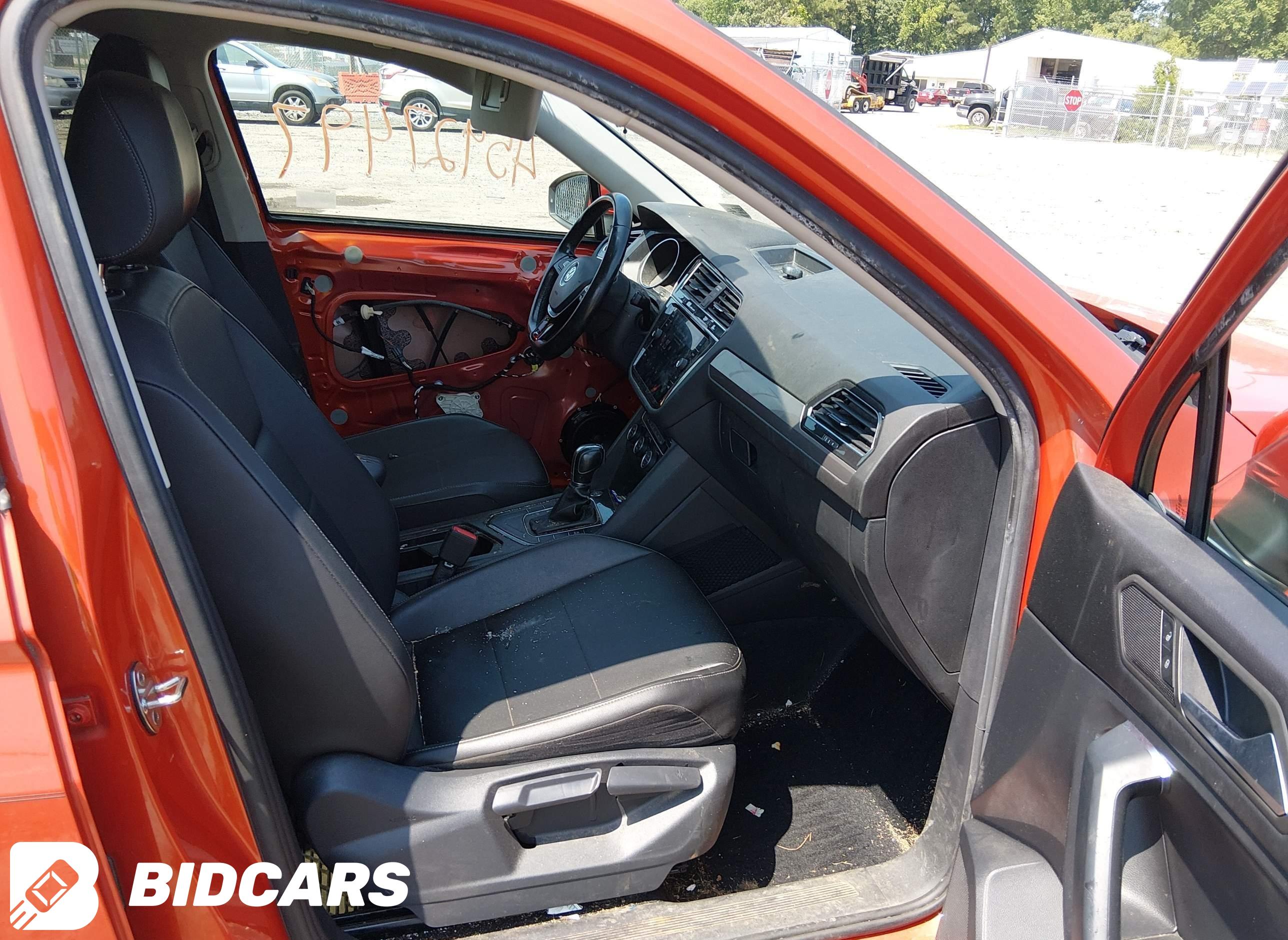 2019 Volkswagen Tiguan, 2.0T...