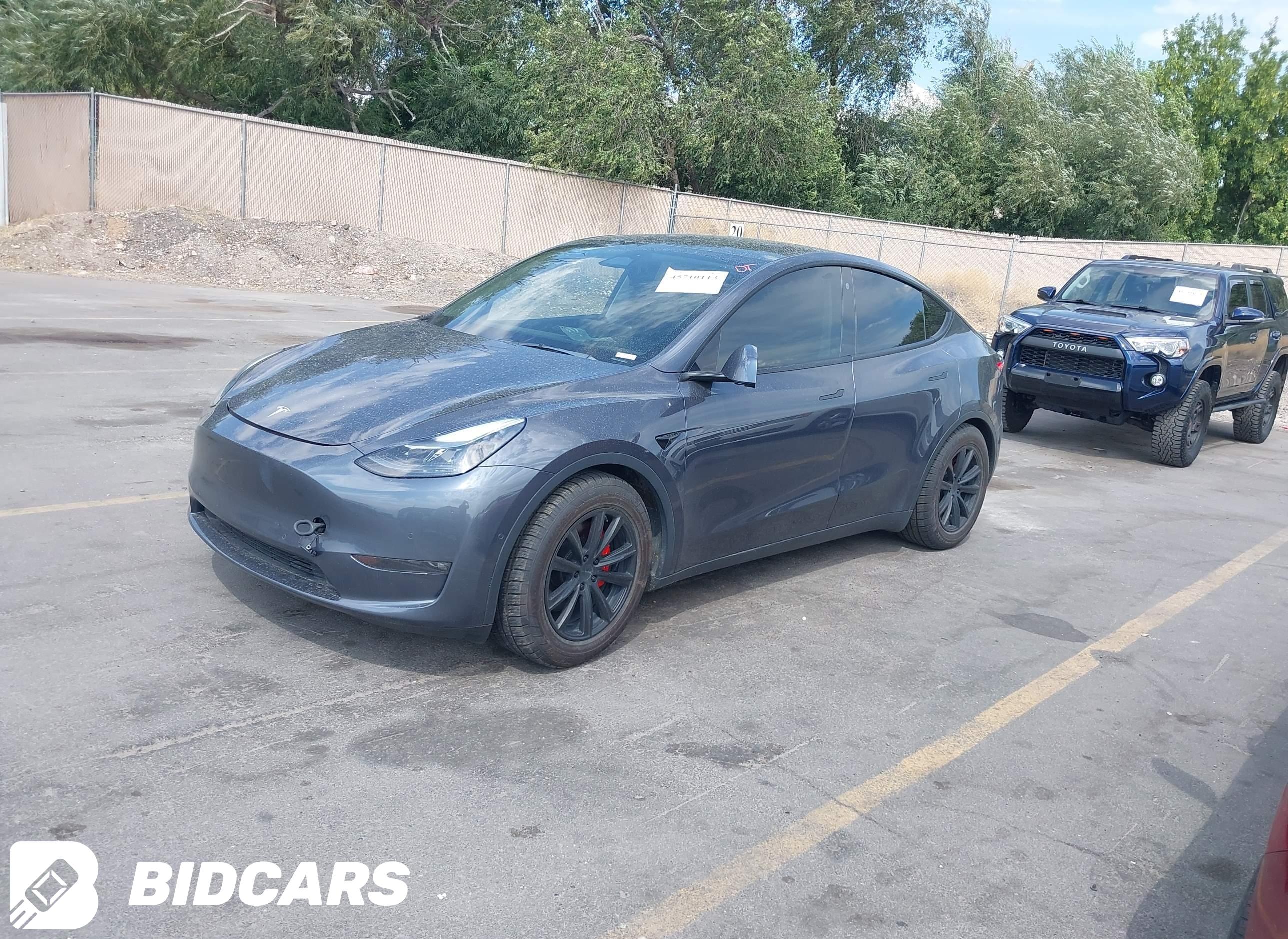 2022 Tesla Model Y, Performan...