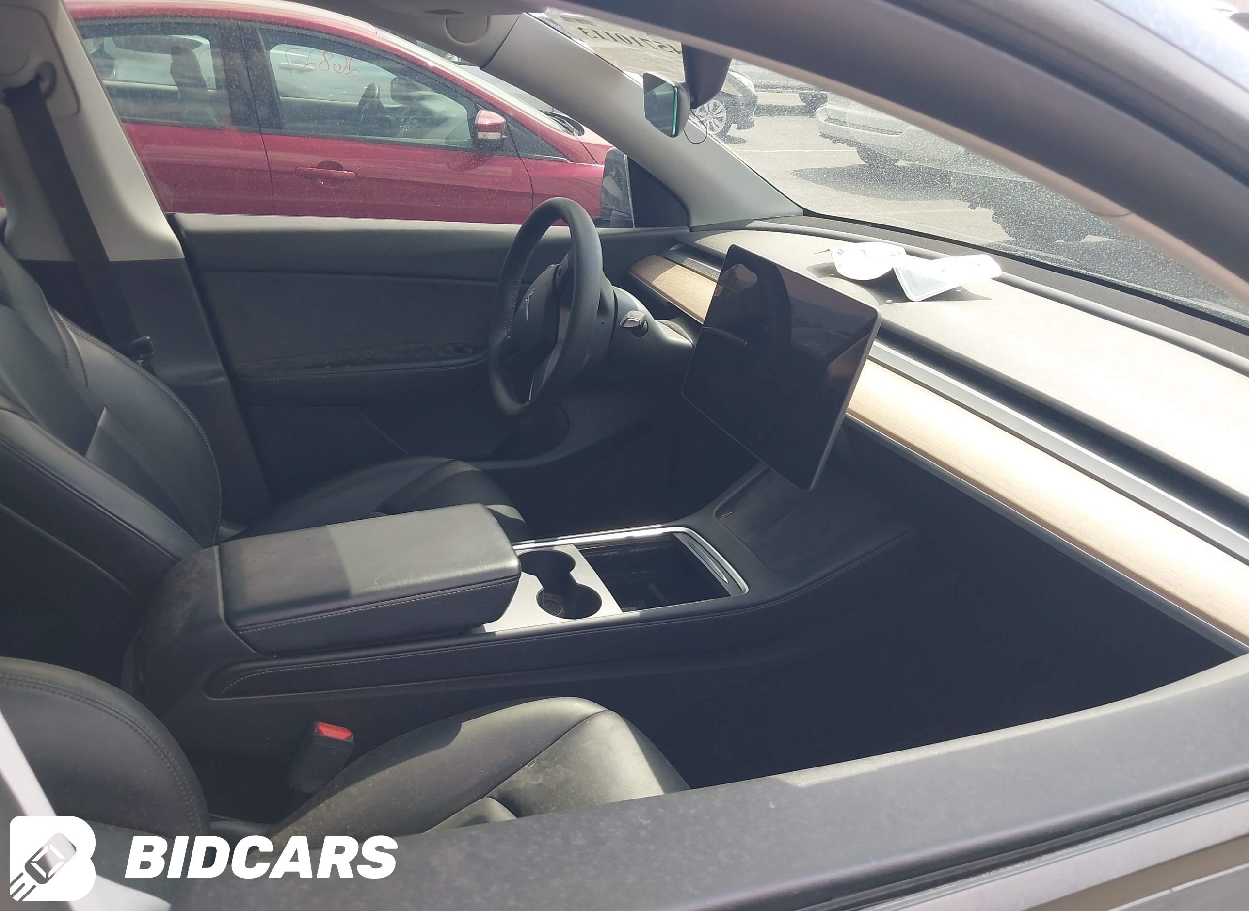 2022 Tesla Model Y, Performan...
