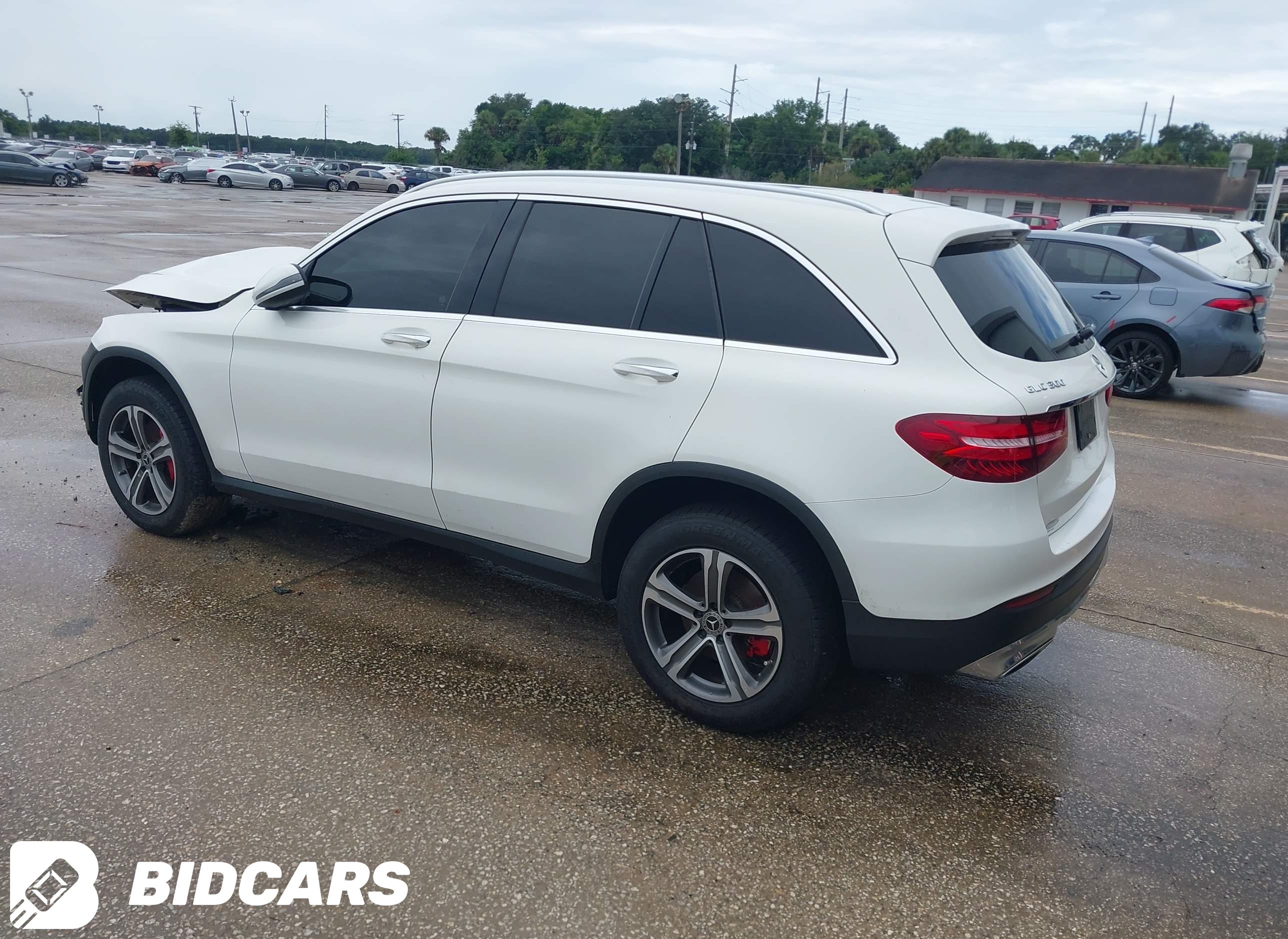 2019 Mercedes-Benz GLC 300, 4...