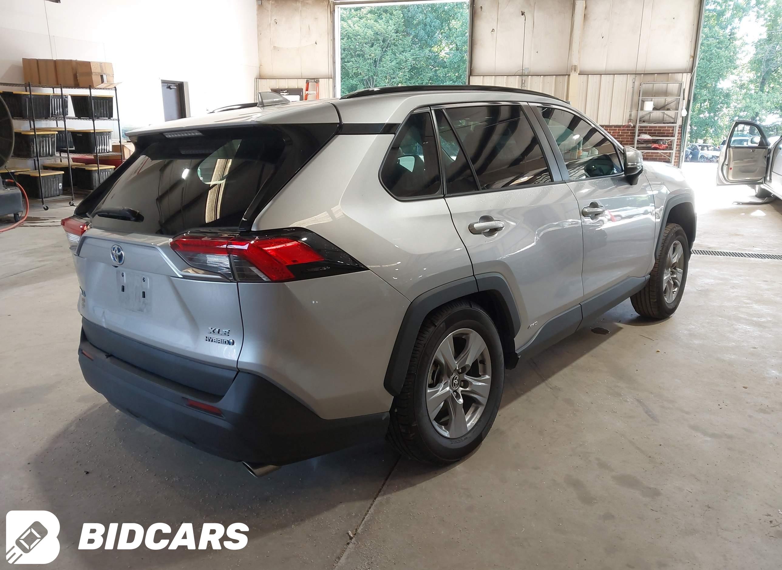 2023 Toyota RAV4, Hybrid Xle
