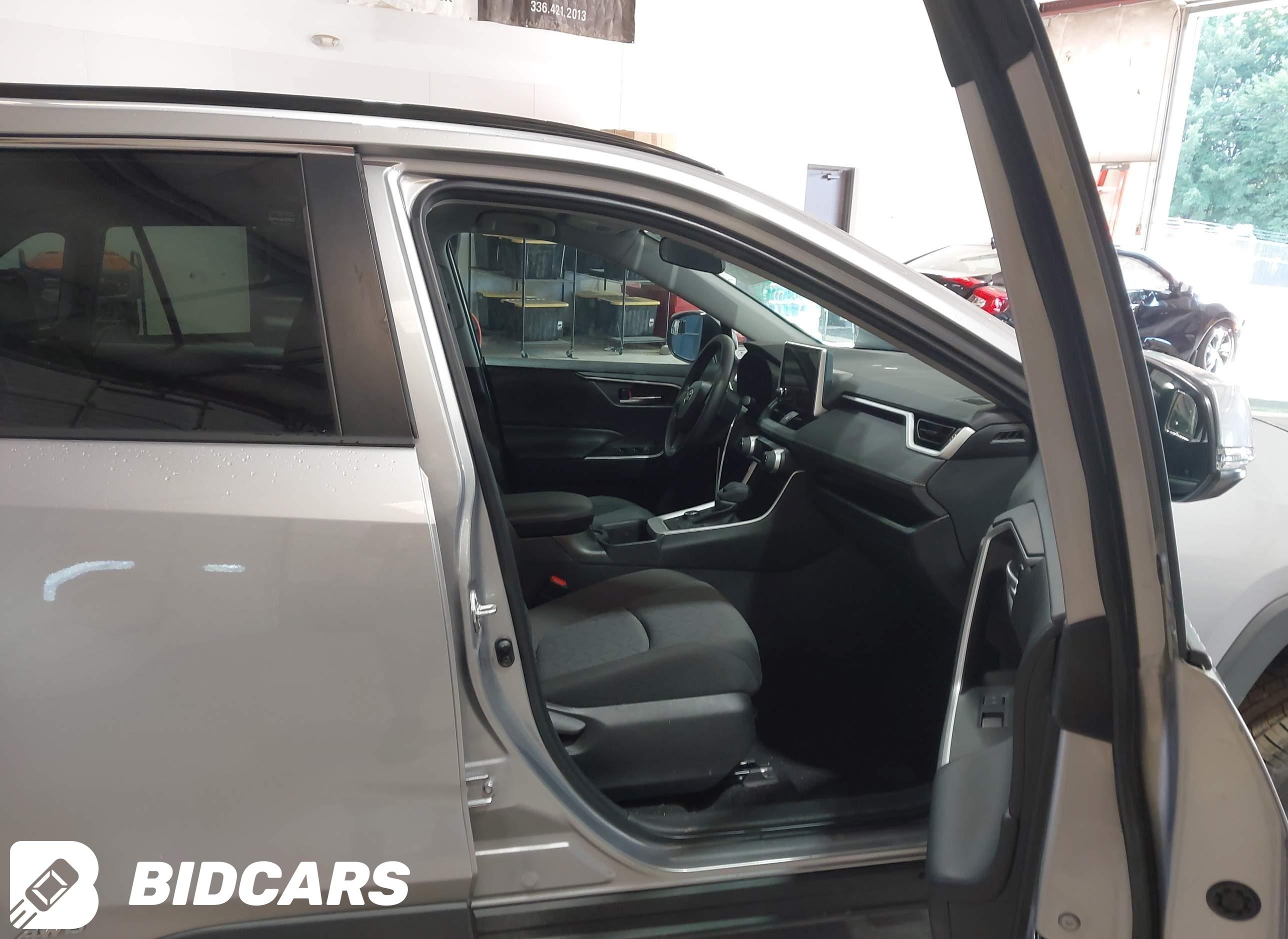 2023 Toyota RAV4, Hybrid Xle