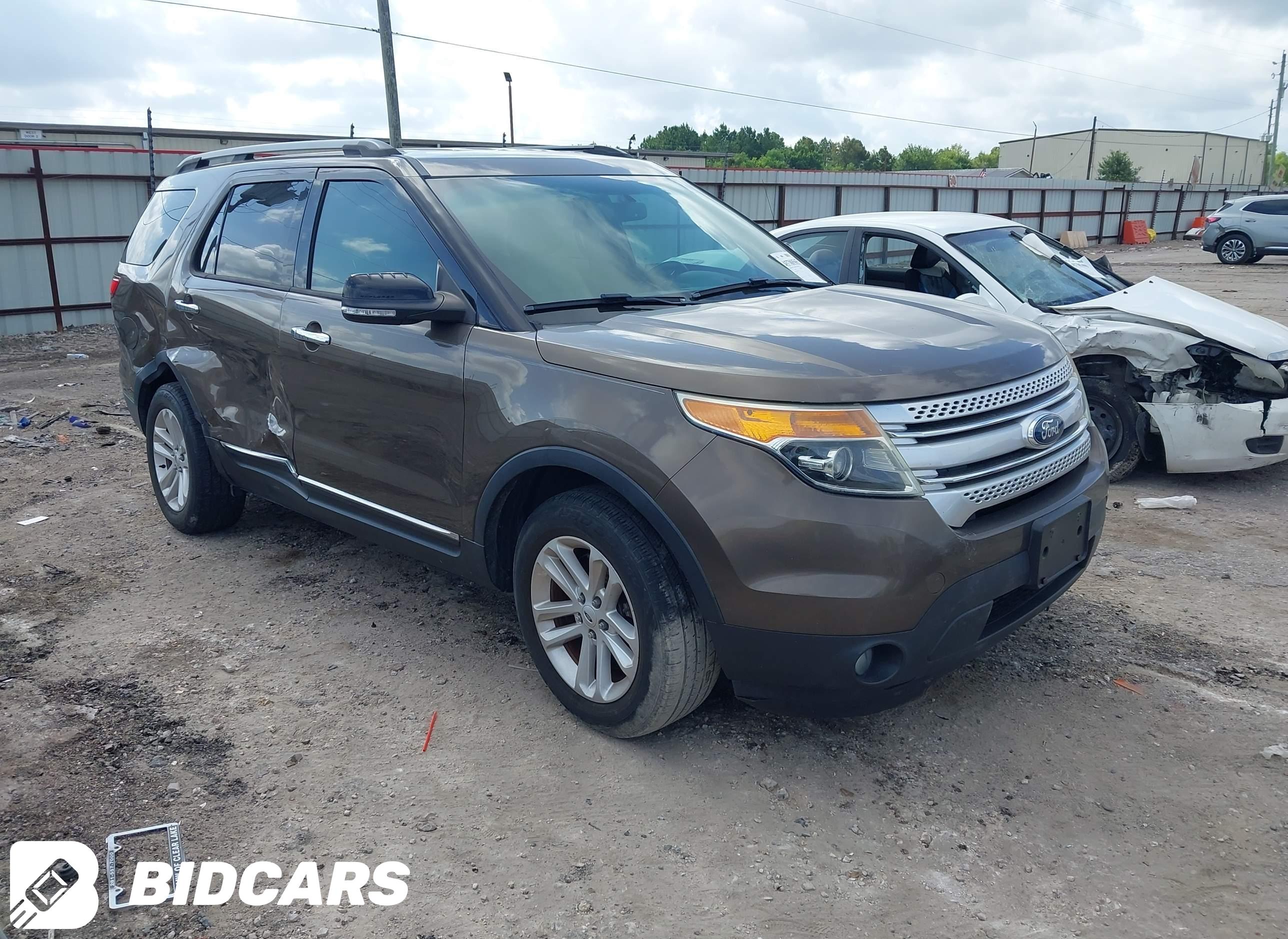 2015 Ford Explorer, Xlt