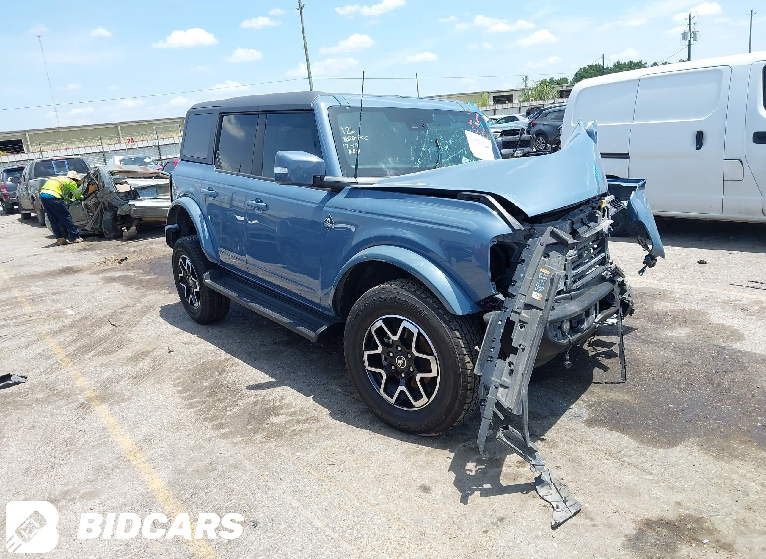 2025 Ford Bronco, Outer Banks
