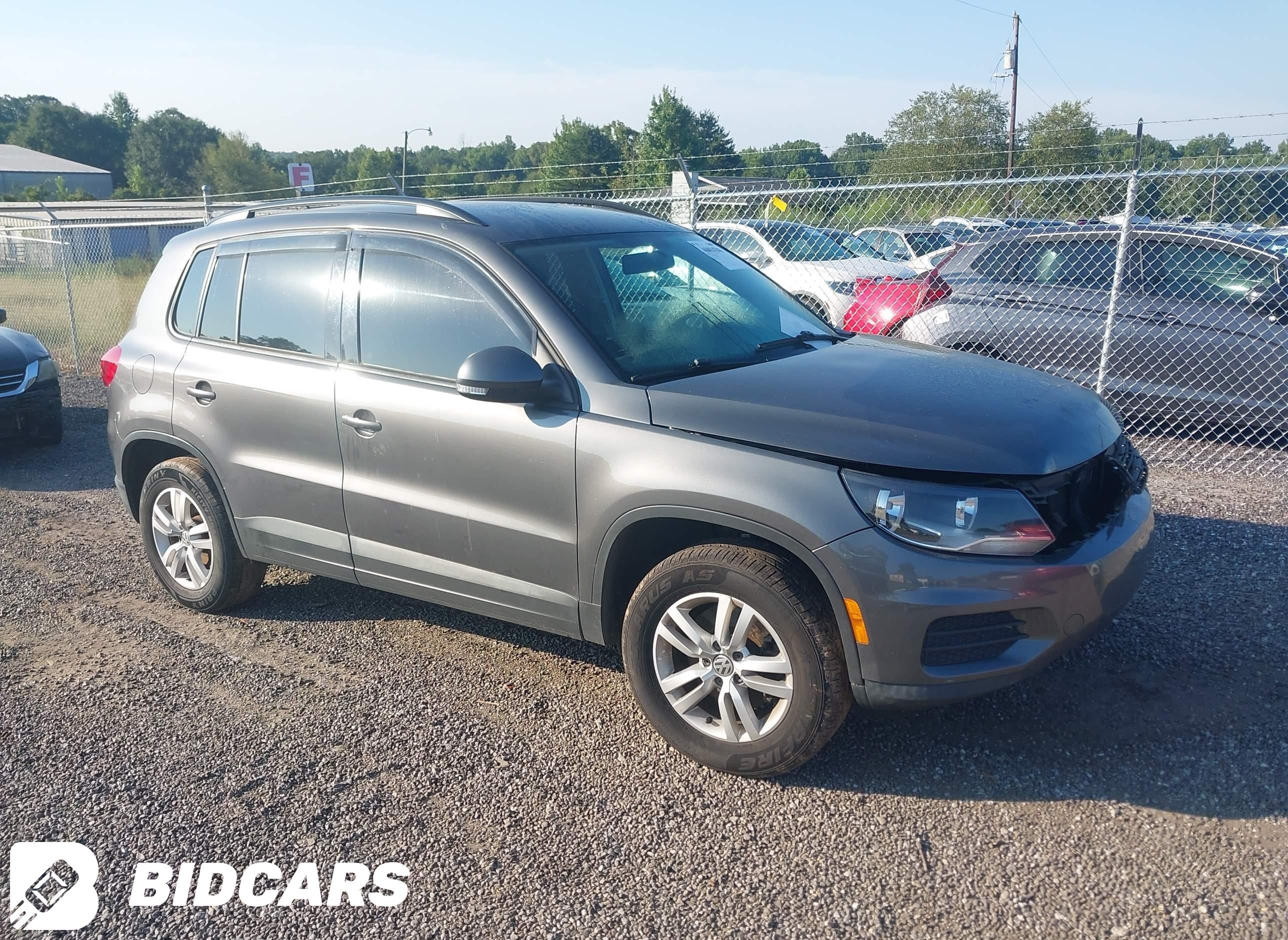 2015 Volkswagen Tiguan, S