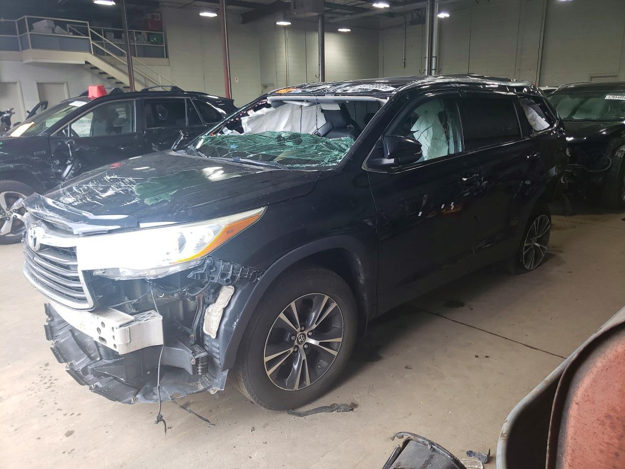 2016 Toyota Highlander, Xle