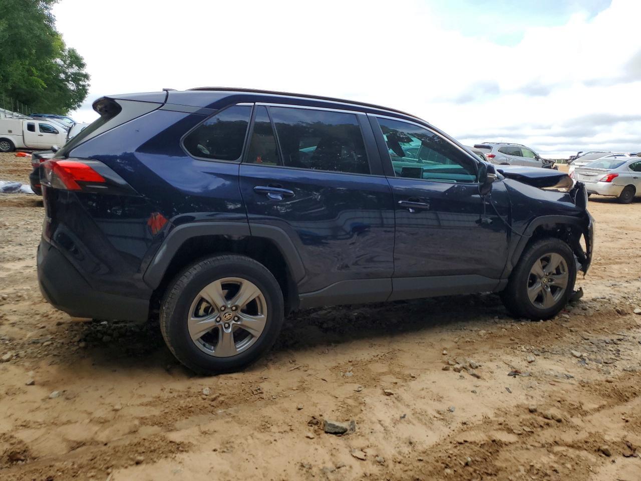 2023 Toyota RAV4, Xle