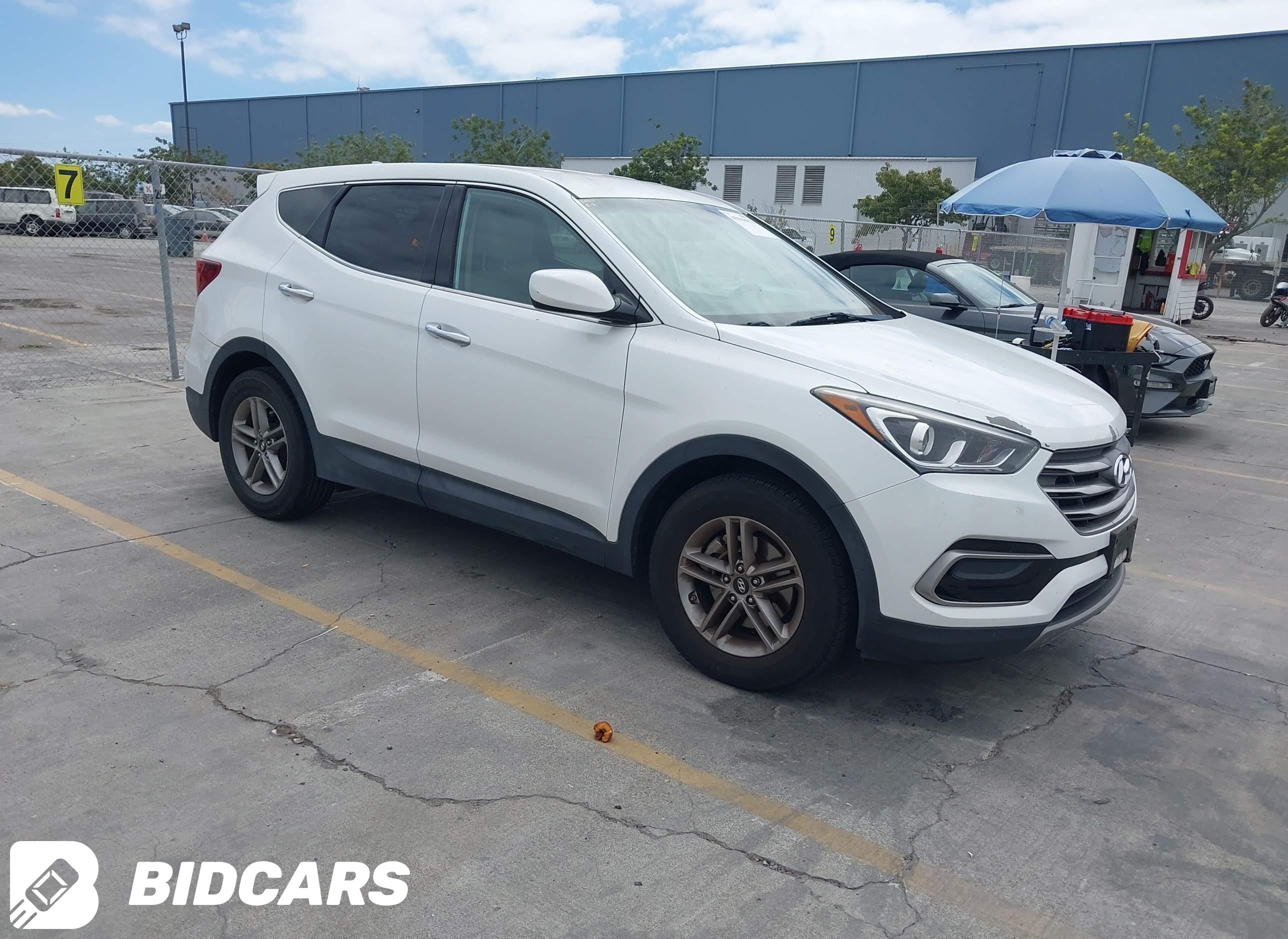 2017 Hyundai Santa Fe, Sport...