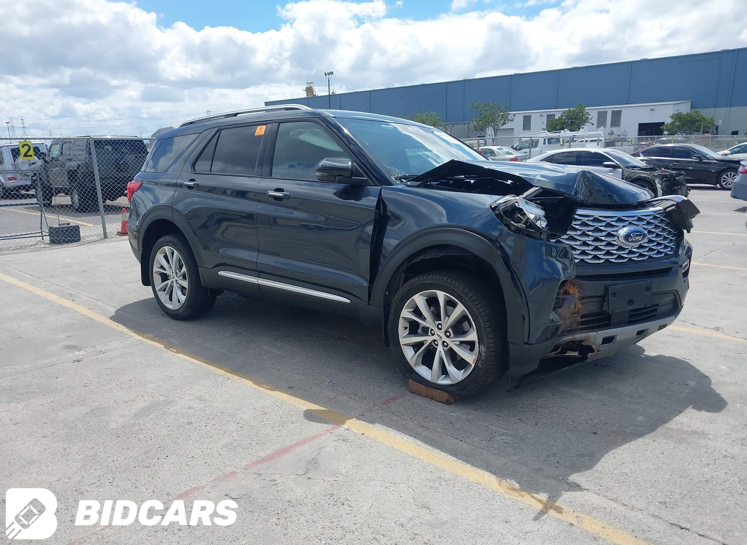 2023 Ford Explorer, Platinum