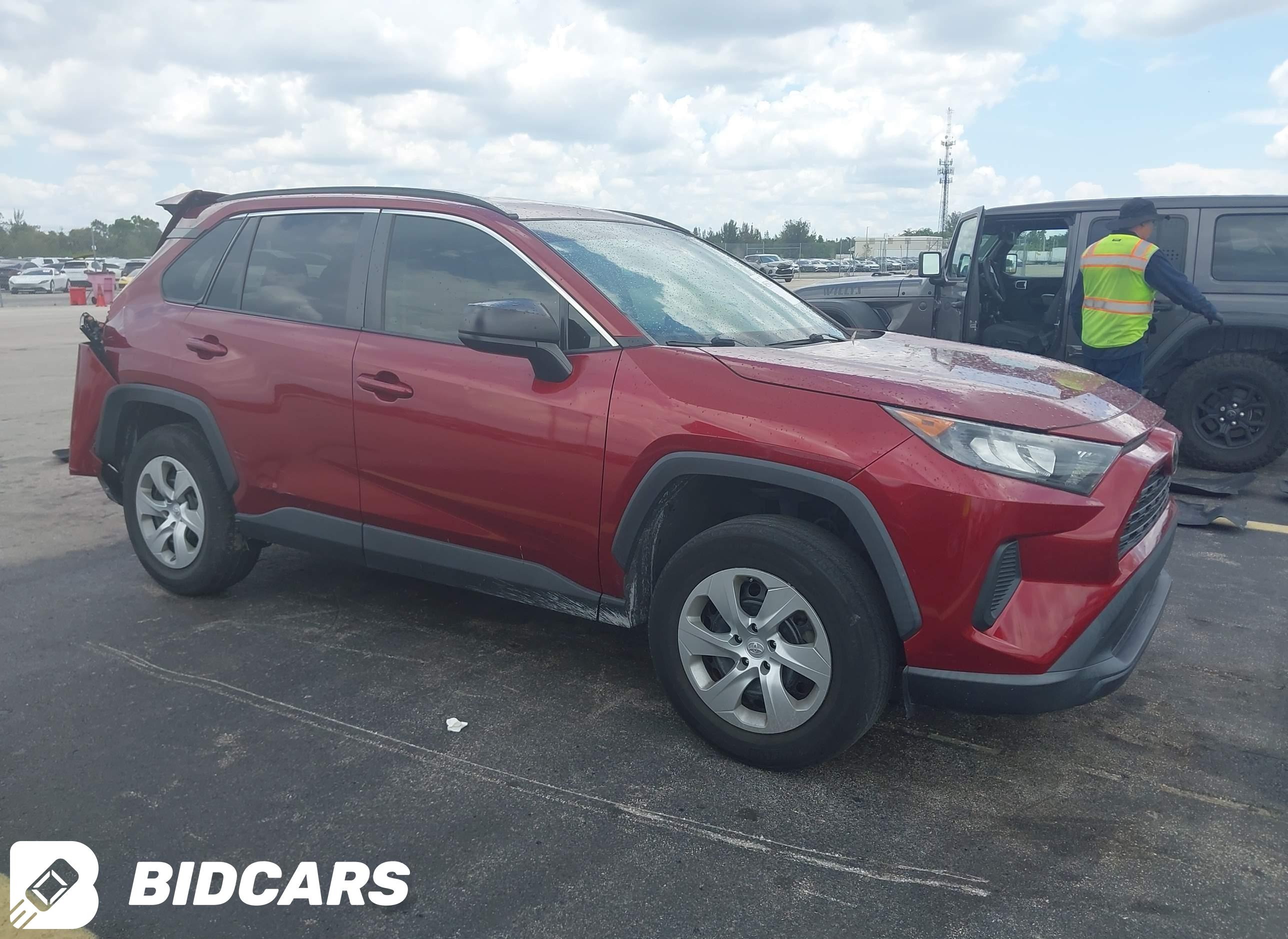2021 Toyota RAV4, LE